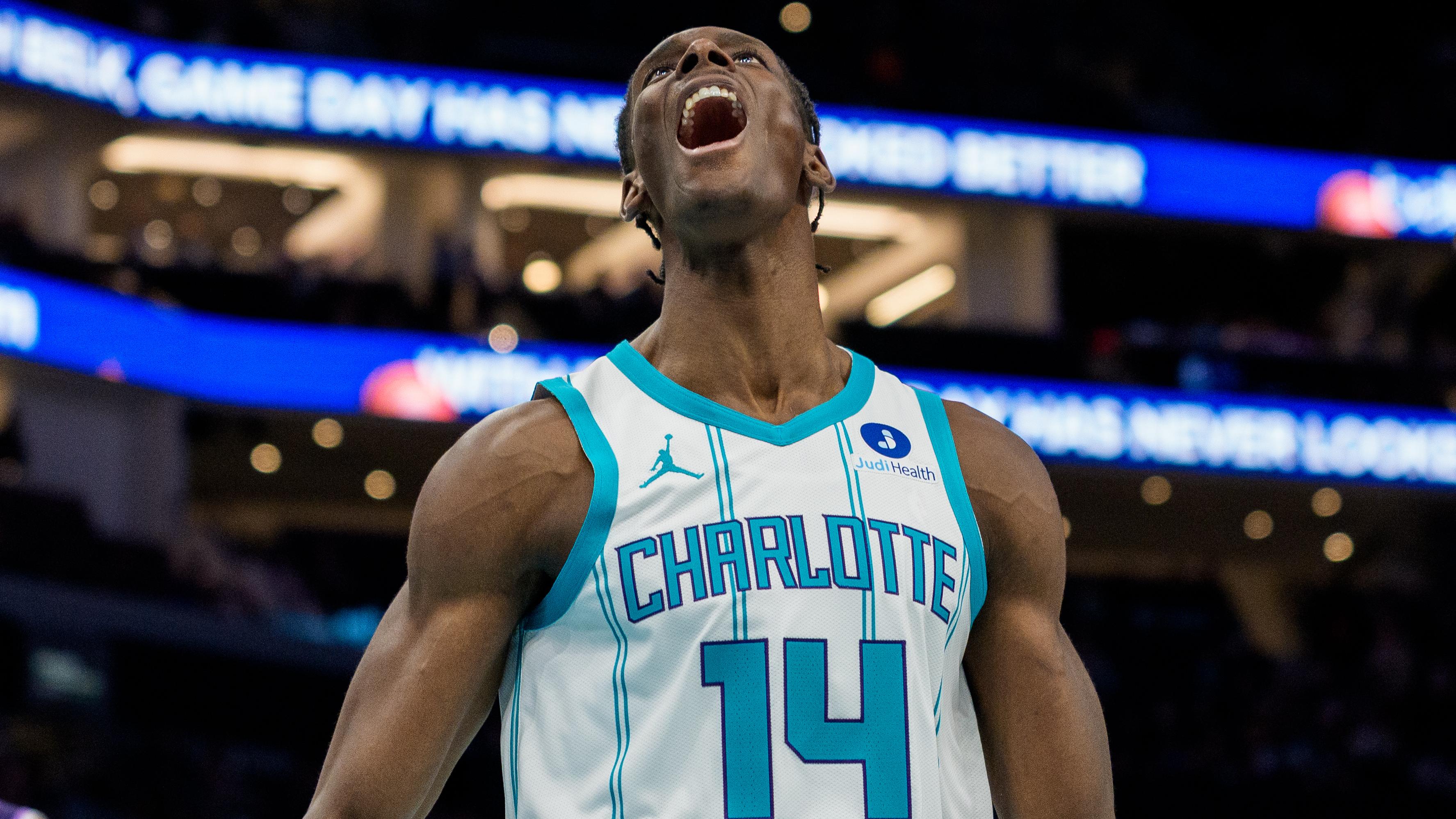 Sacramento Kings v Charlotte Hornets