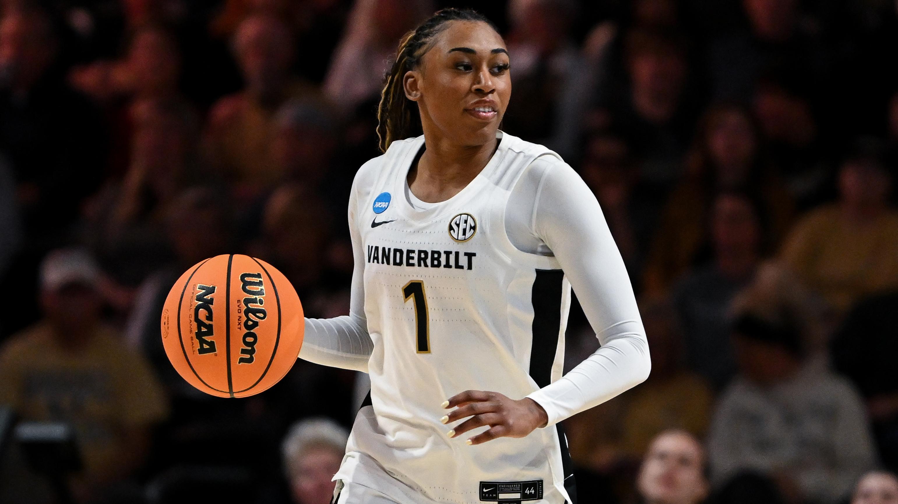 Blakes Gets Caitlin Clark Comp