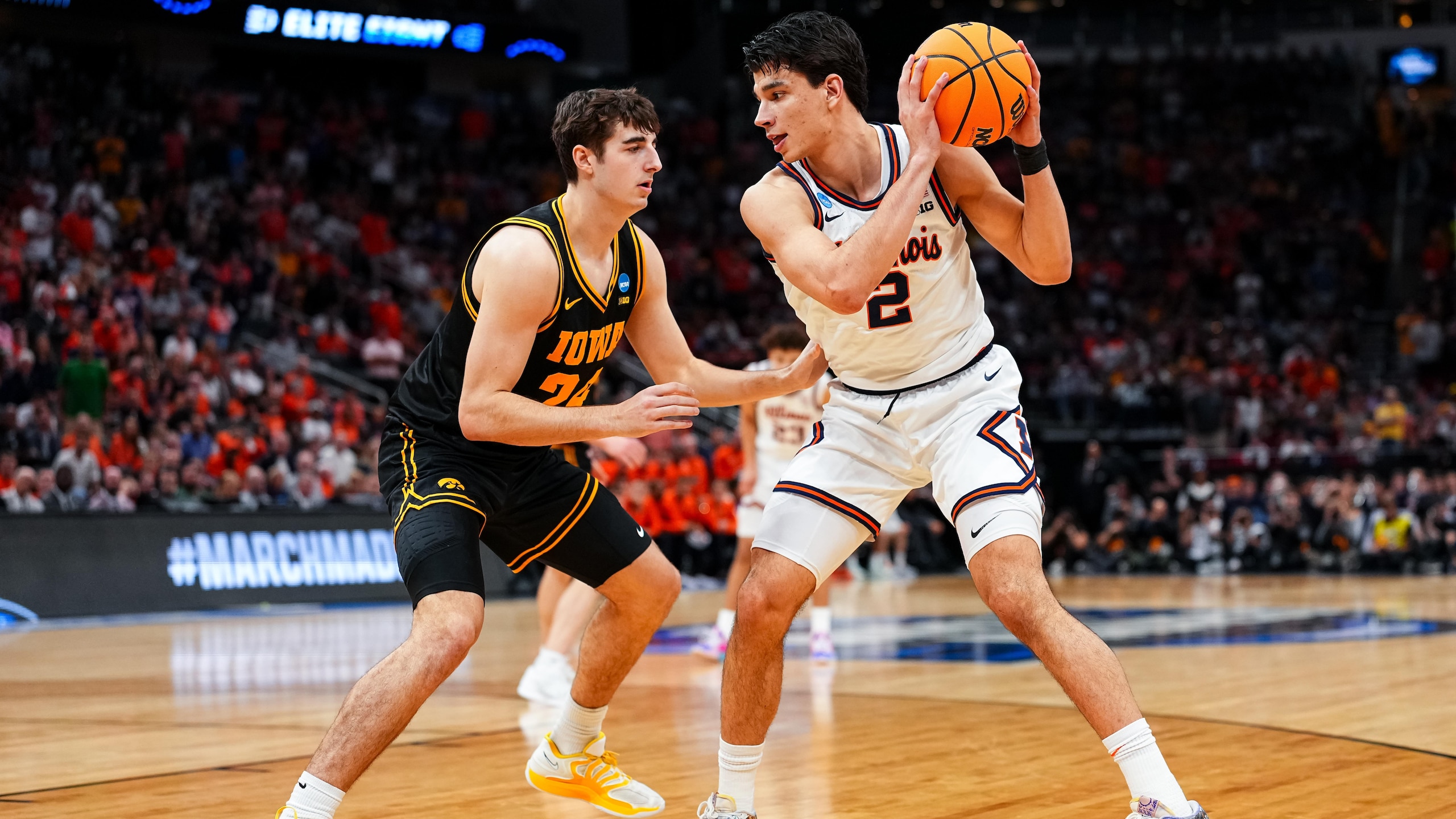 NCAA Men's Basketball Tournament - Elite Eight - Houston