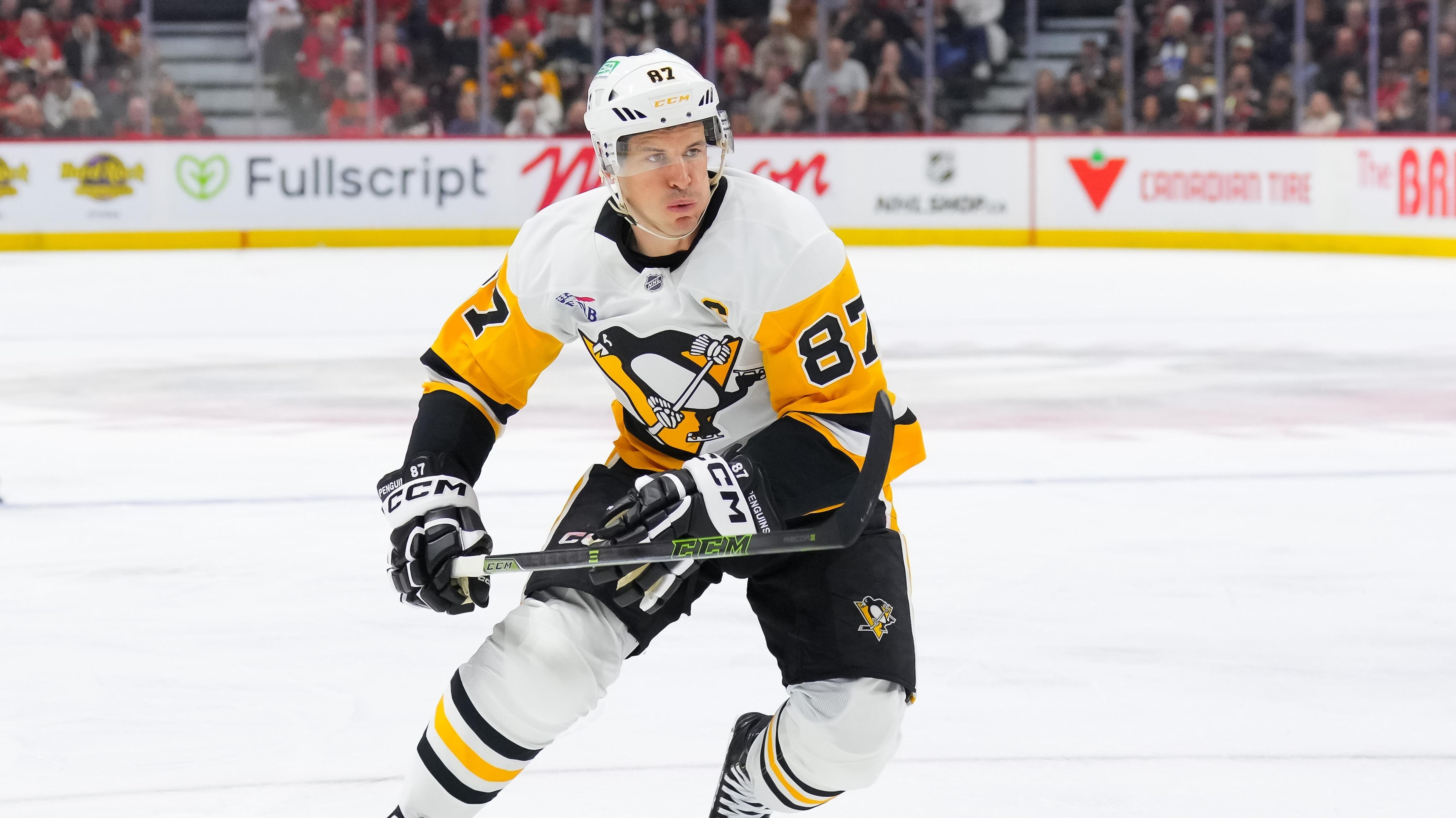 Sidney Crosby Suffers Apparent Injury and Exits Game vs. Senators, Latest Updates on Penguins Star