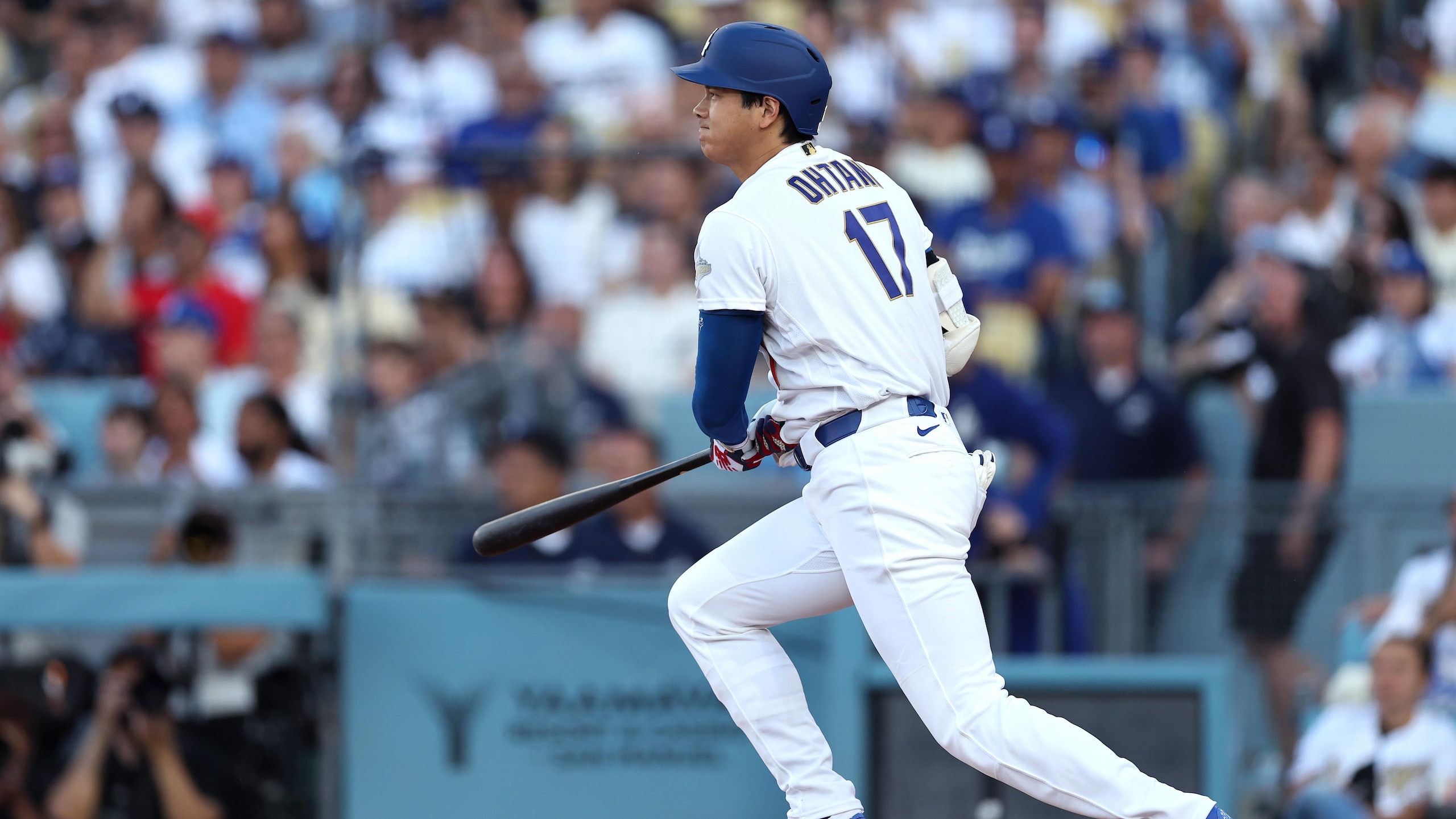 Arizona Diamondbacks v Los Angeles Dodgers