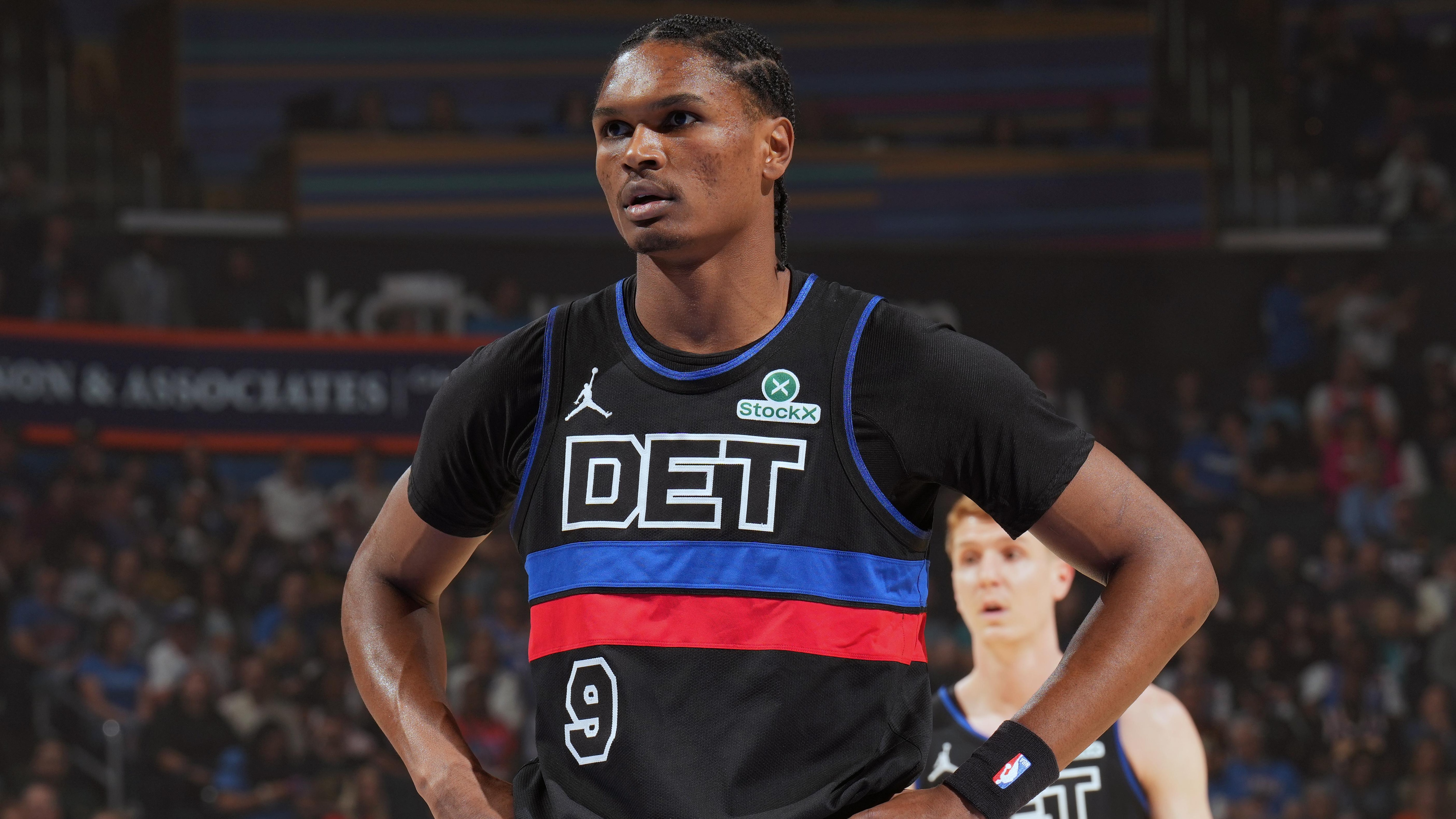 Detroit Pistons v Oklahoma City Thunder