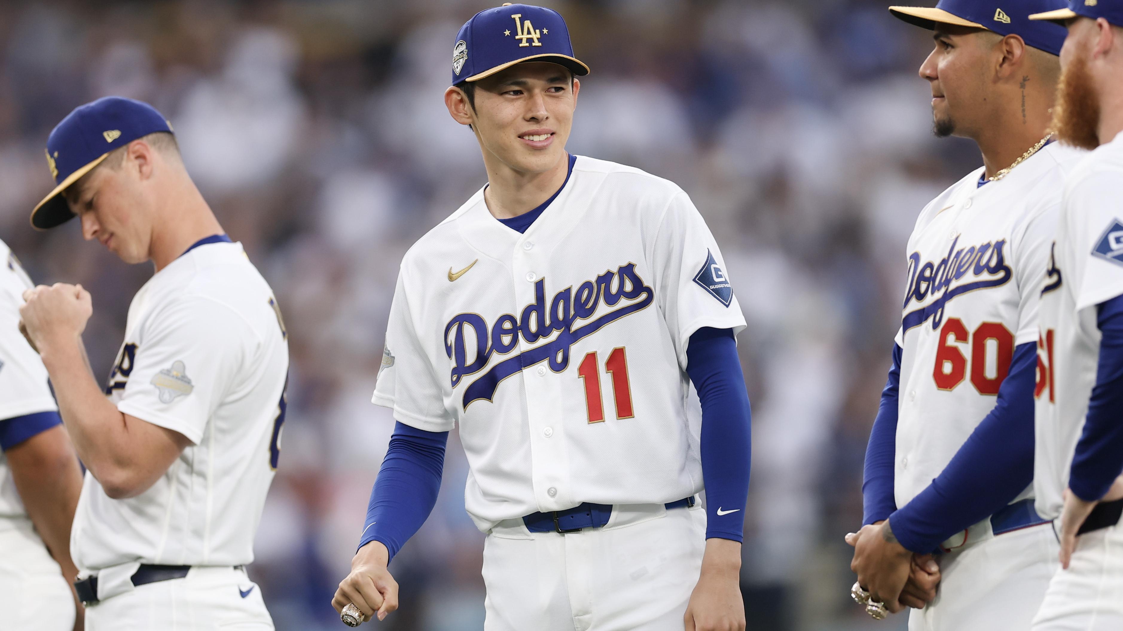 Dodgers Reveal World Series Ring Dodgers Reveal World Series Ring