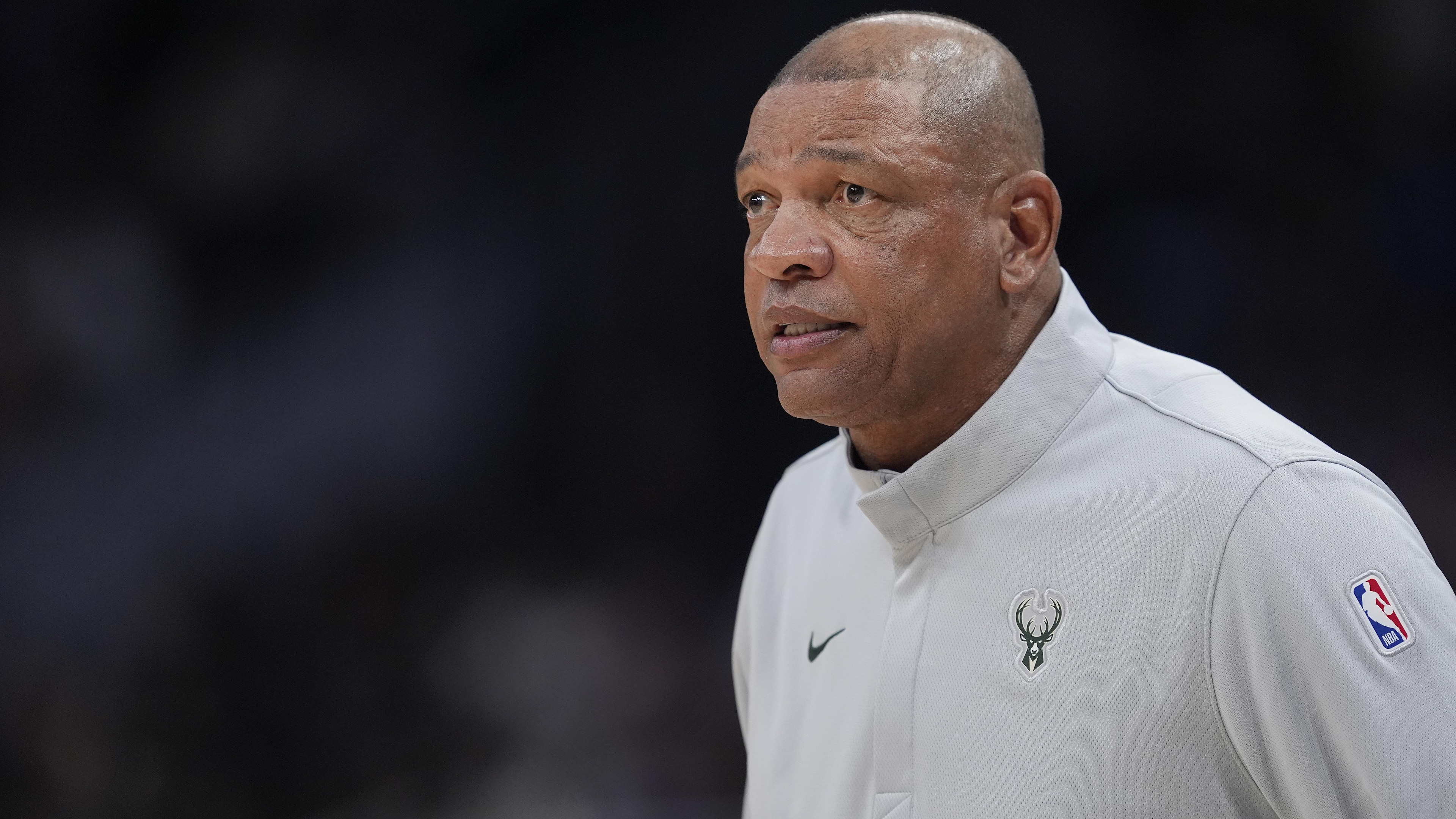 Los Angeles Clippers v Milwaukee Bucks Los Angeles Clippers v Milwaukee Bucks