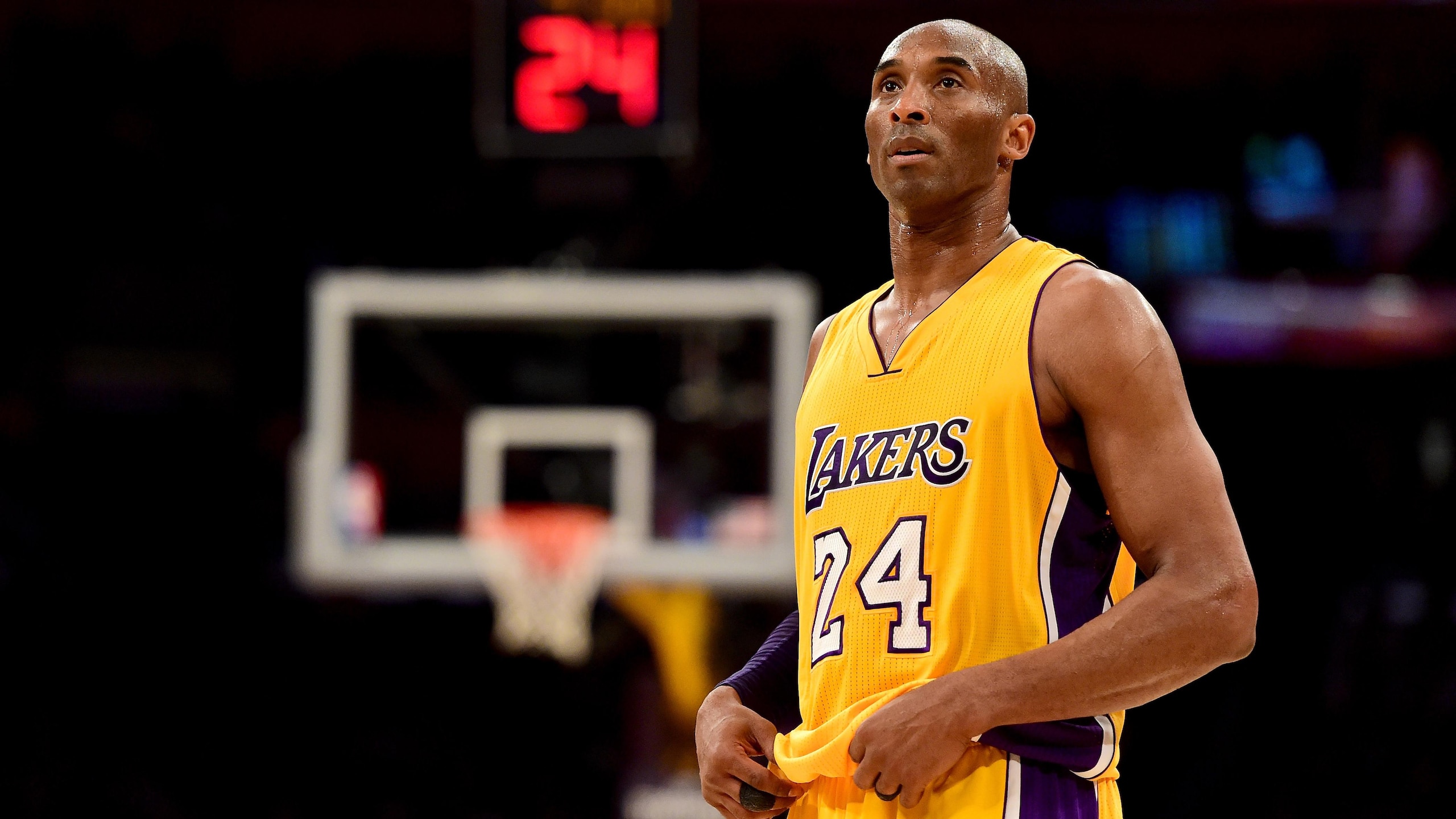 Utah Jazz v Los Angeles Lakers
