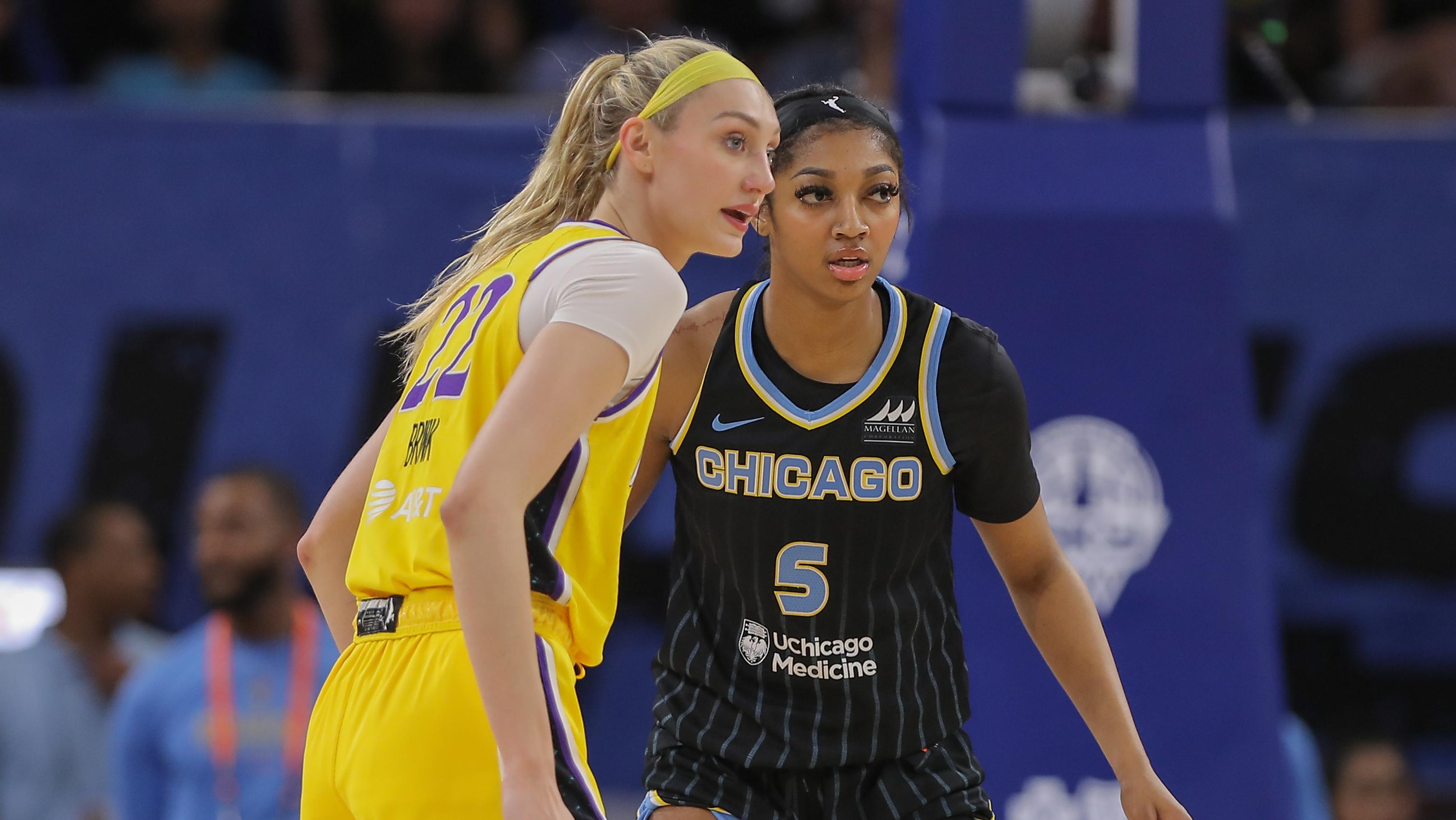 WNBA: MAY 30 Los Angeles Sparks at Chicago Sky