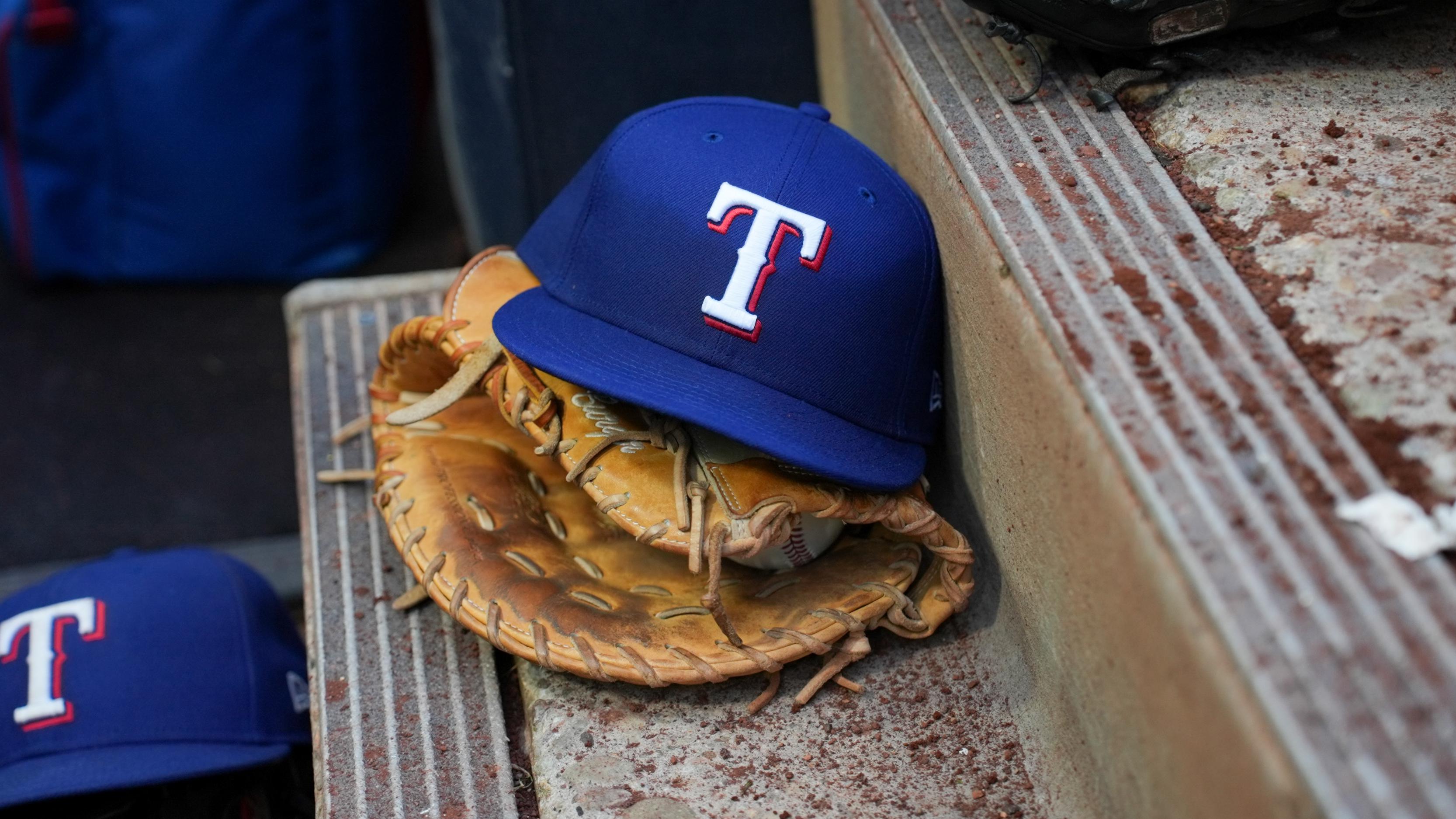 Texas Rangers v. Pittsburgh Pirates