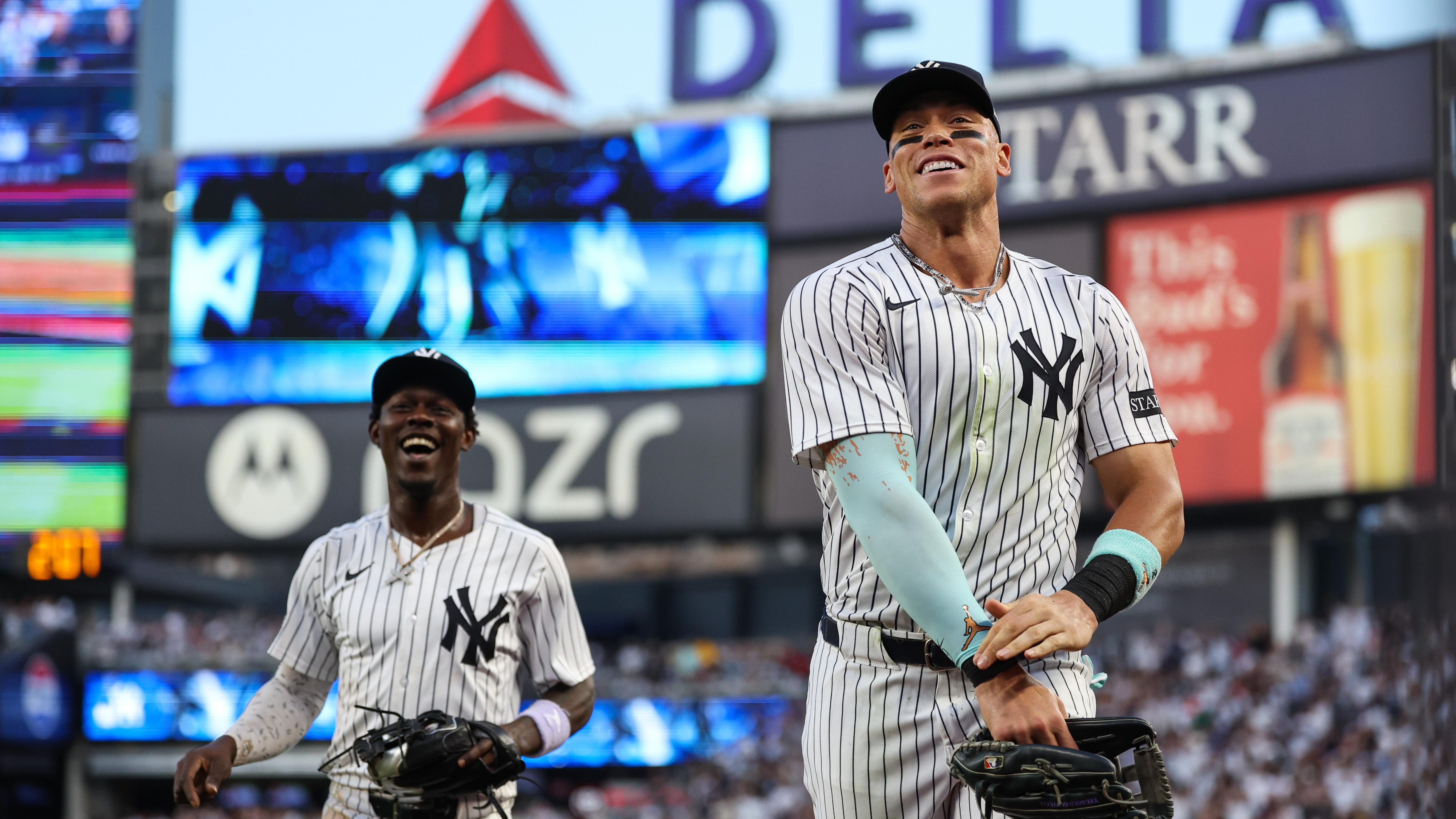 Chicago Cubs v New York Yankees