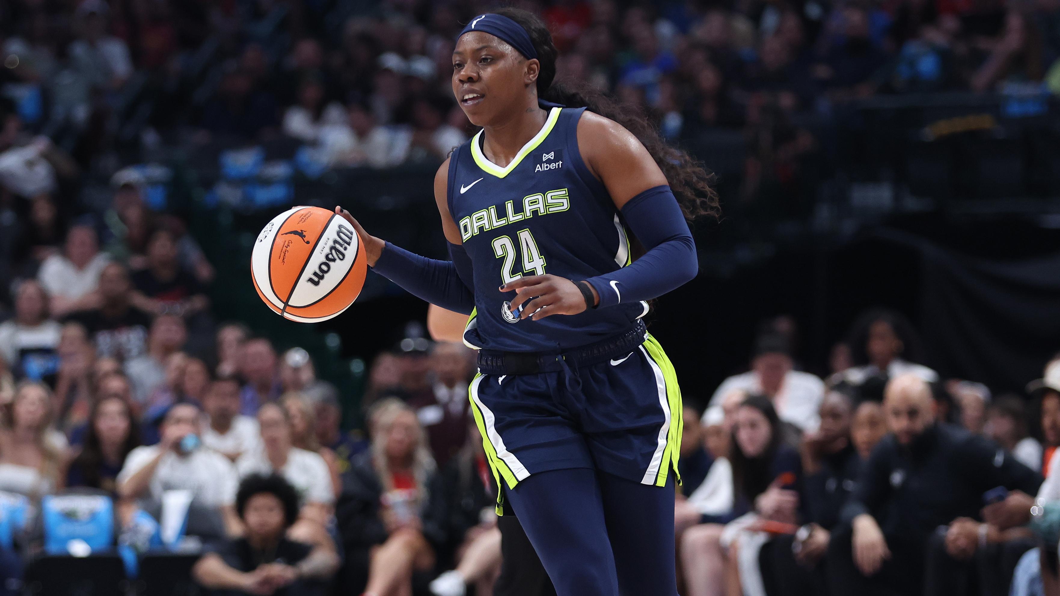 Indiana Fever v Dallas Wings