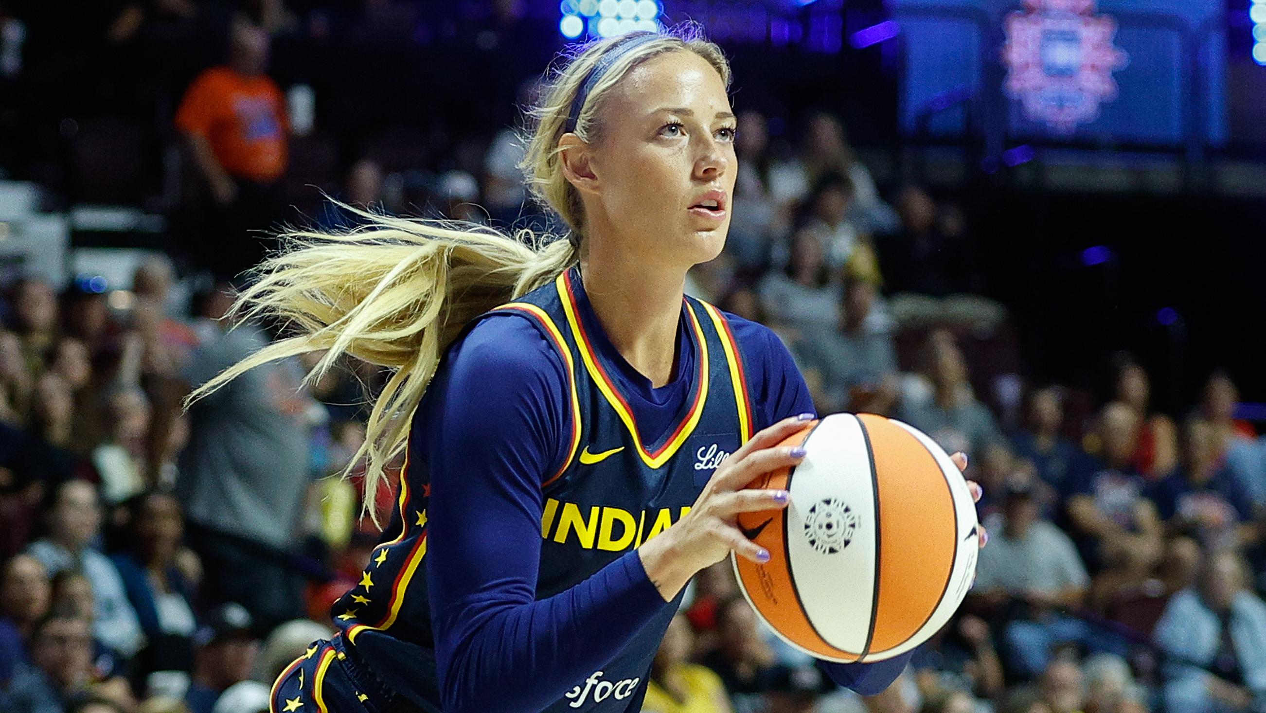 WNBA: AUG 17 Indiana Fever at Connecticut Sun