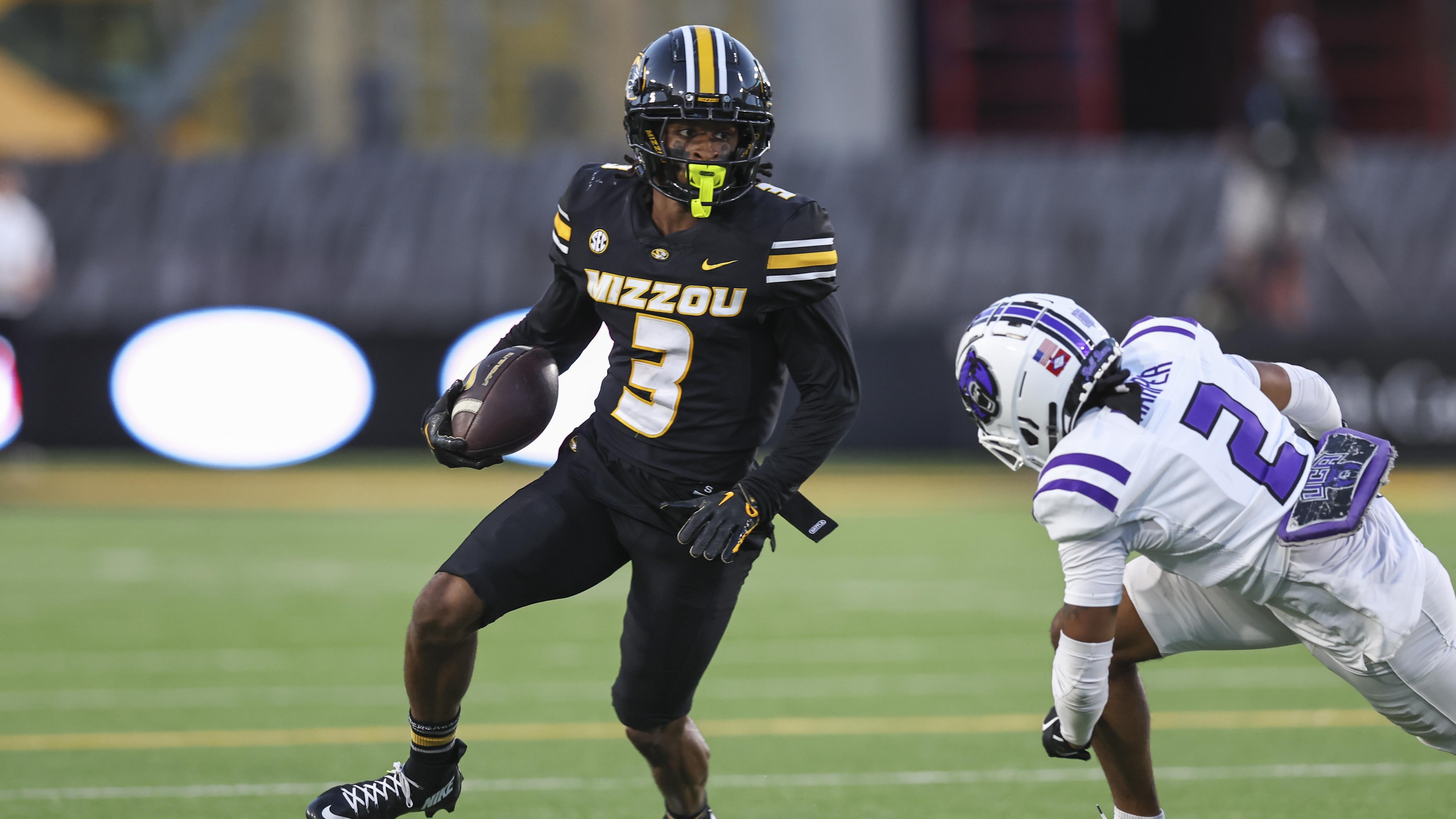 COLLEGE FOOTBALL: AUG 28 Central Arkansas at Missouri