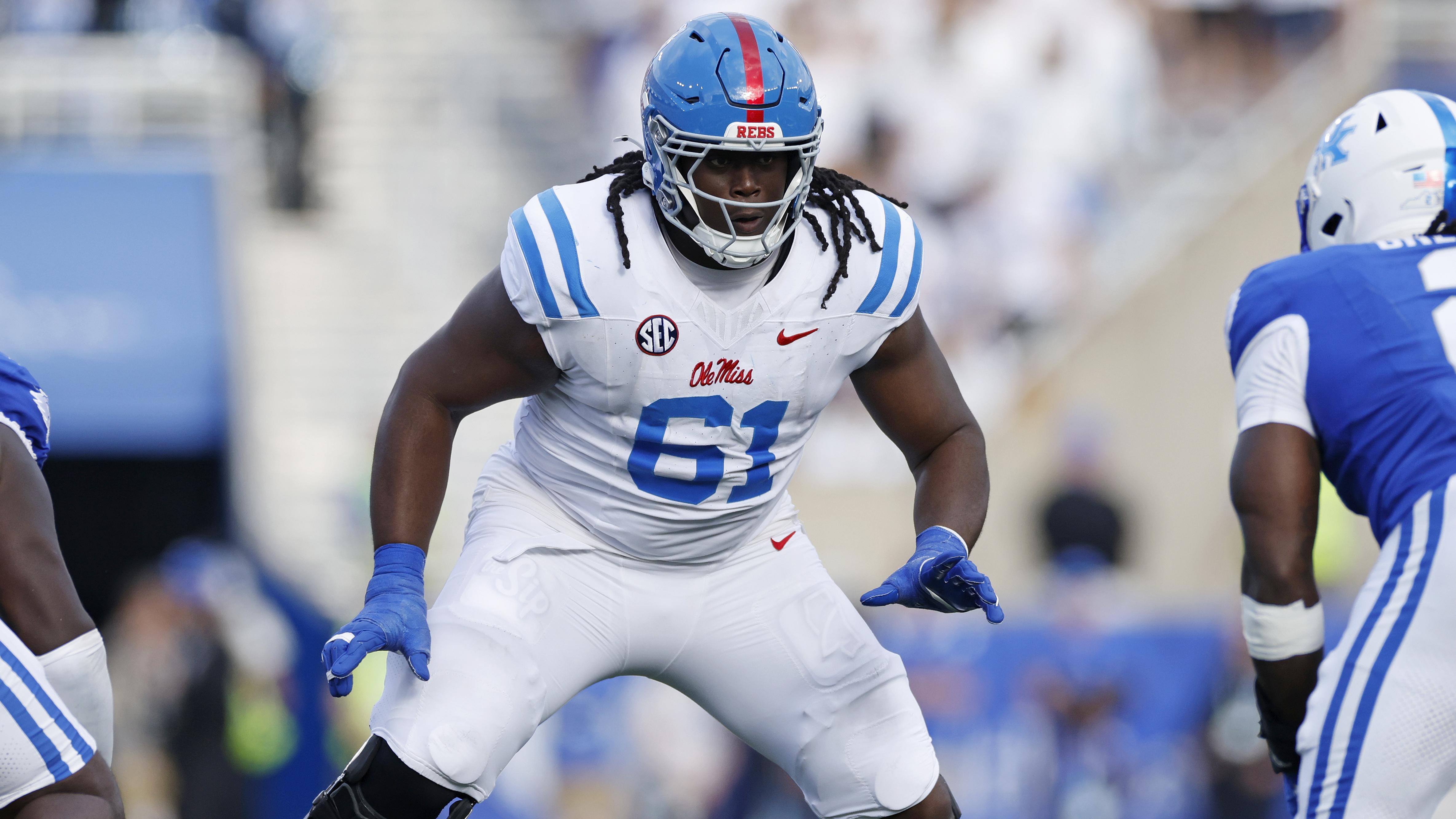 COLLEGE FOOTBALL: SEP 06 Ole Miss at Kentucky