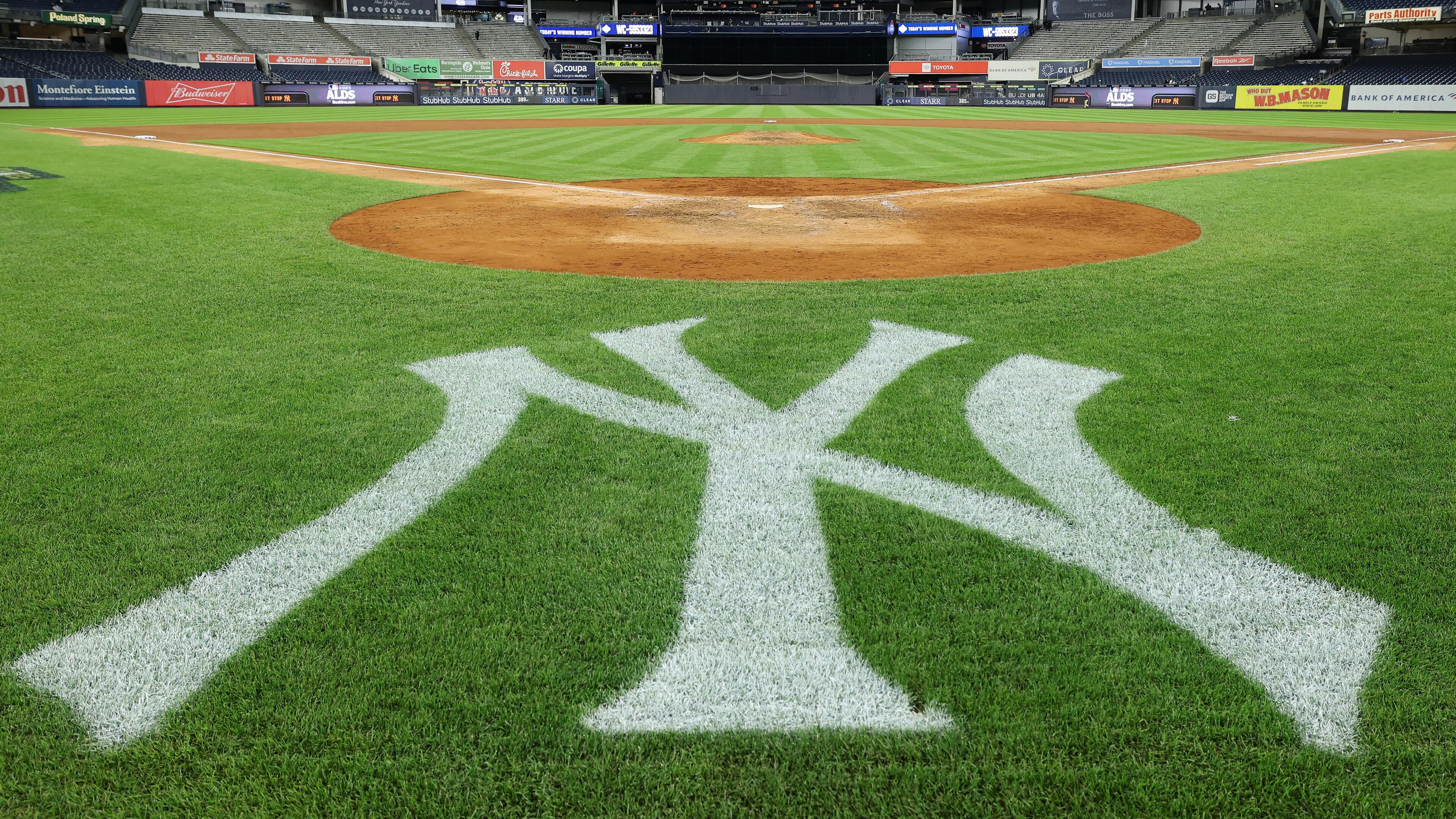 Wild Card Series - Boston Red Sox v New York Yankees - Game Three Wild Card Series - Boston Red Sox v New York Yankees - Game Three