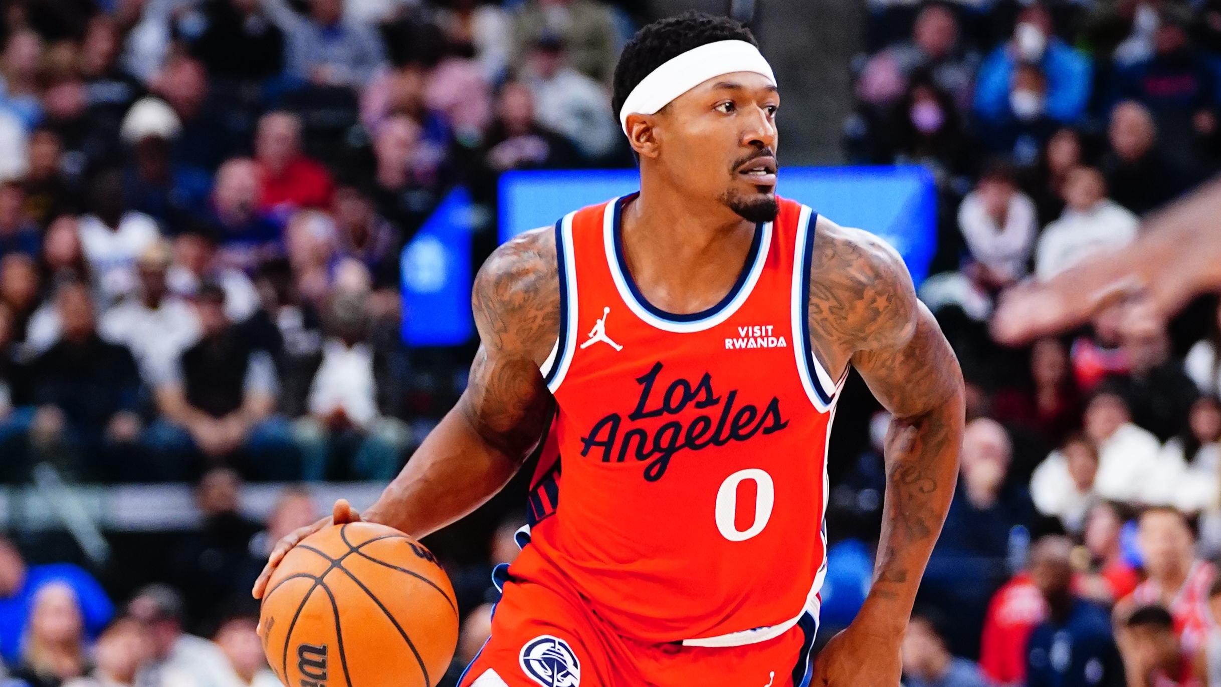 Phoenix Suns v Los Angeles Clippers