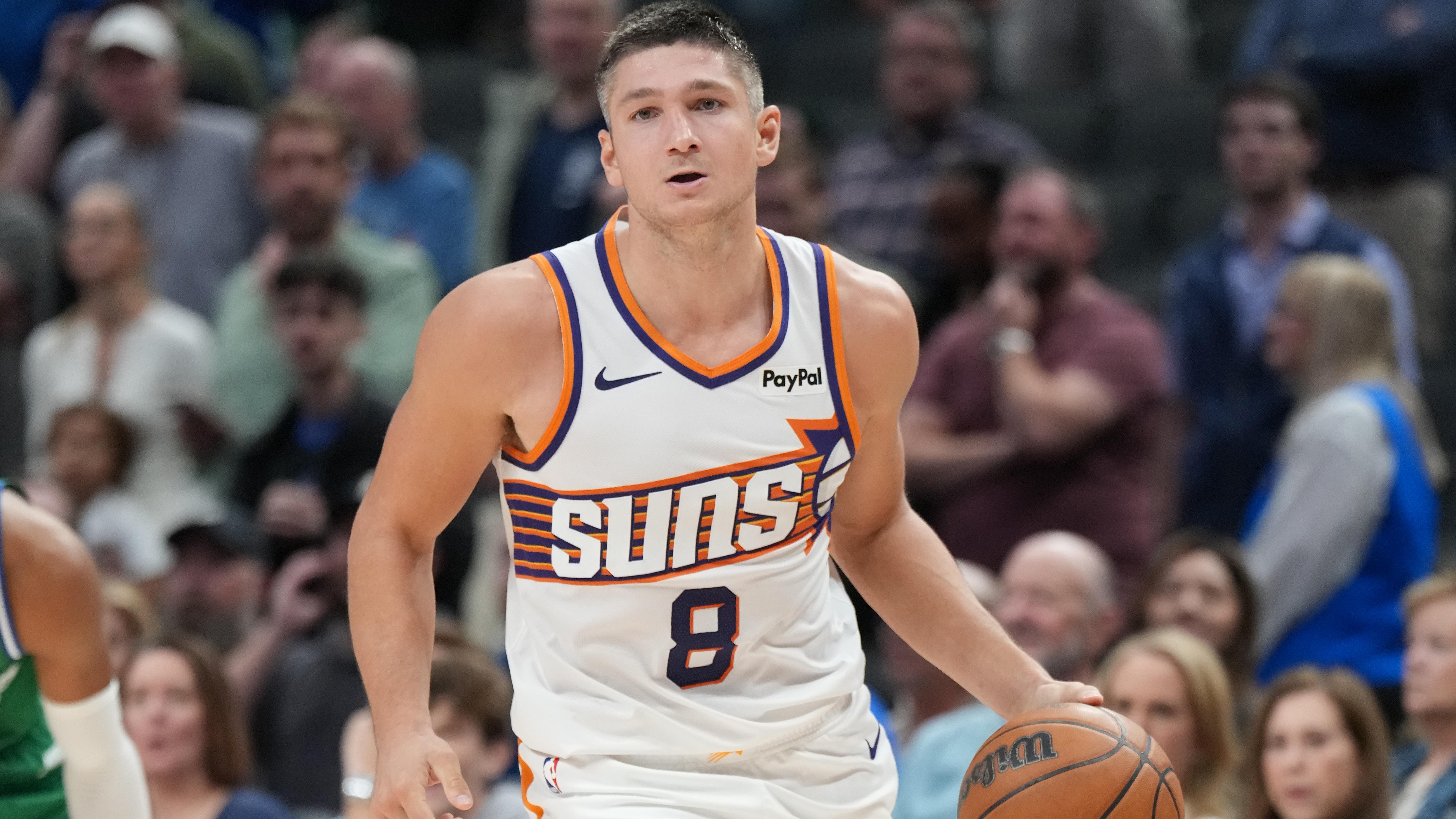 Phoenix Suns v Dallas Mavericks