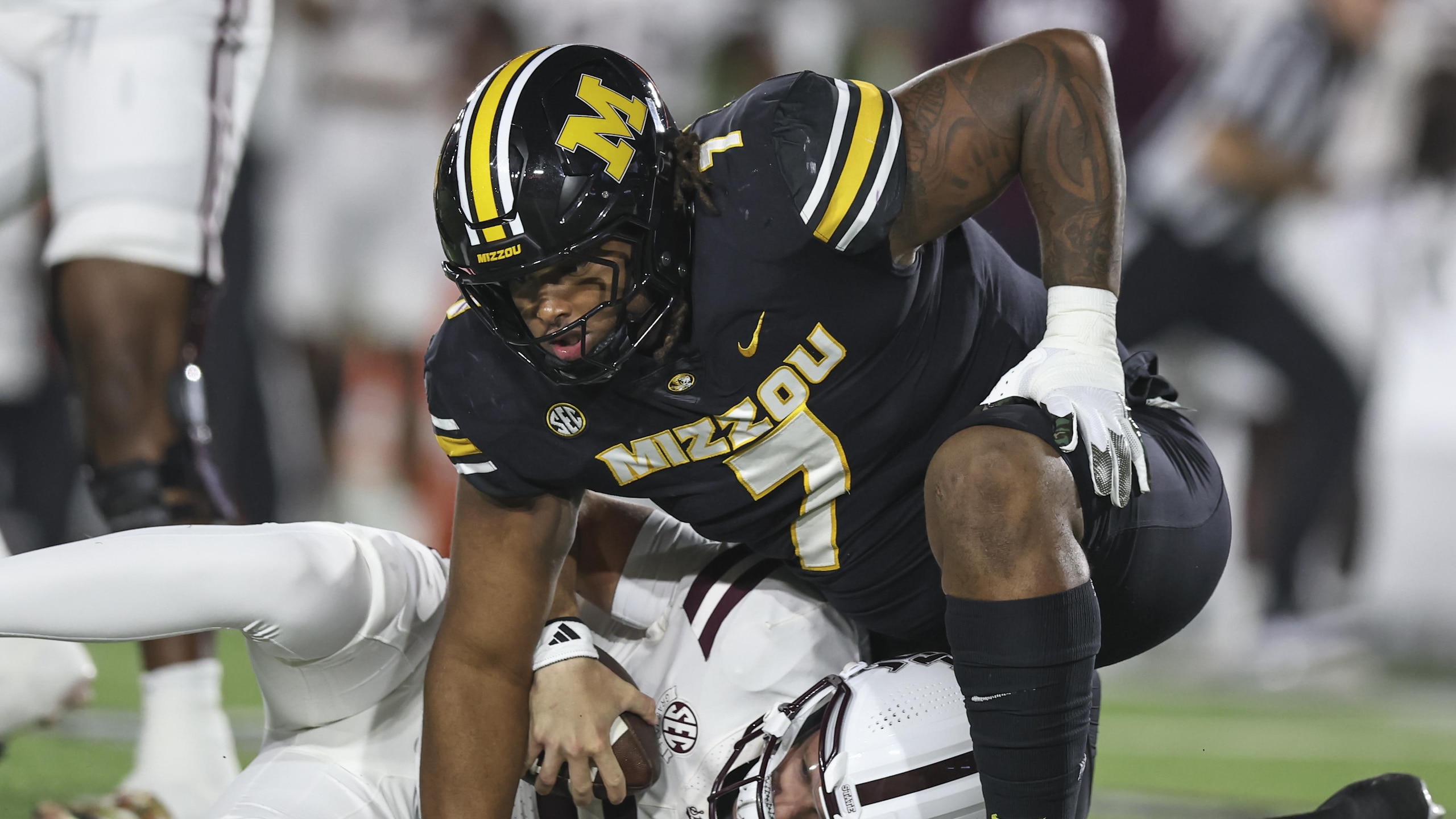 COLLEGE FOOTBALL: NOV 15 Mississippi State at Missouri COLLEGE FOOTBALL: NOV 15 Mississippi State at Missouri