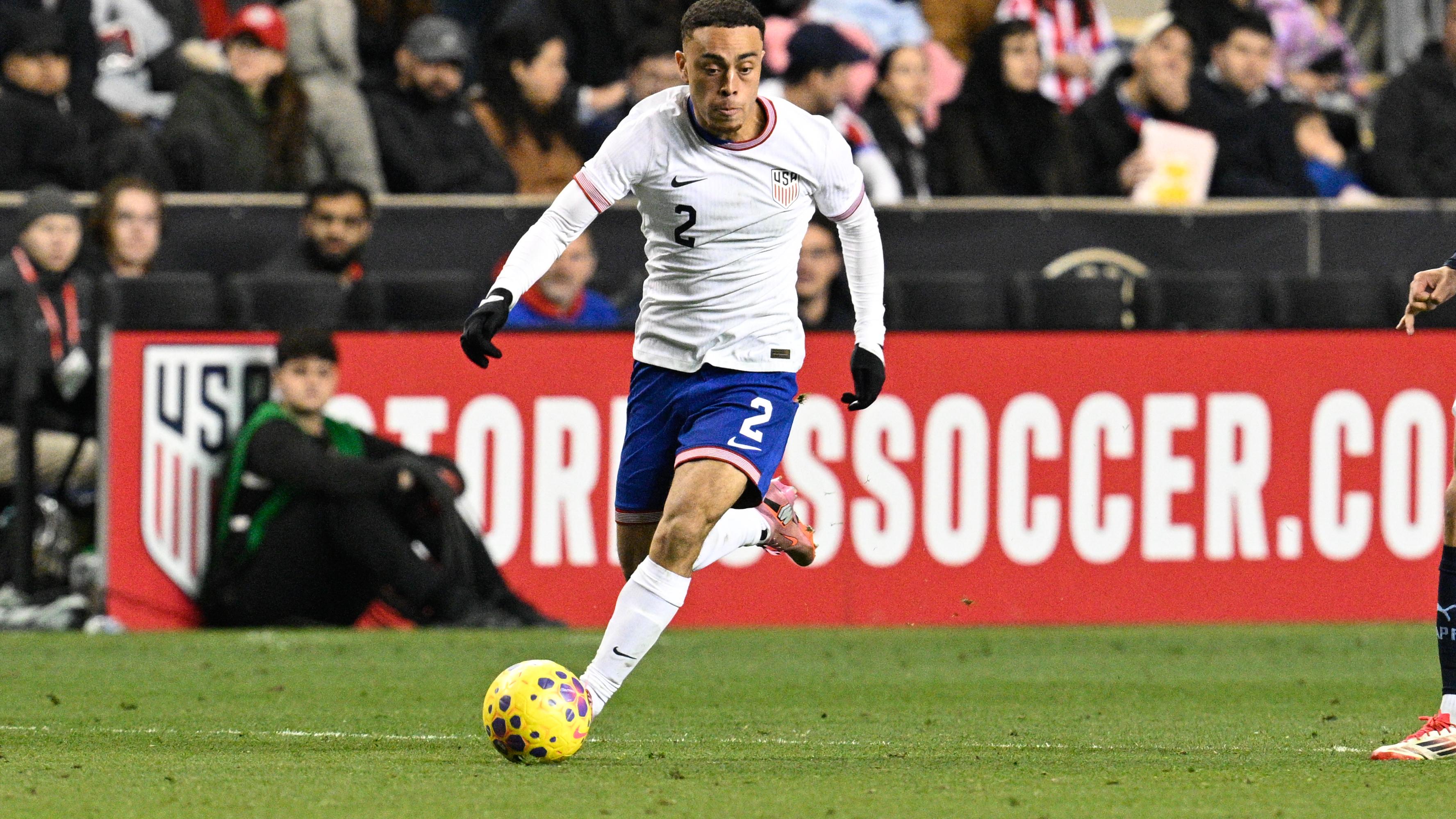 SOCCER: NOV 15 USA vs Paraguay