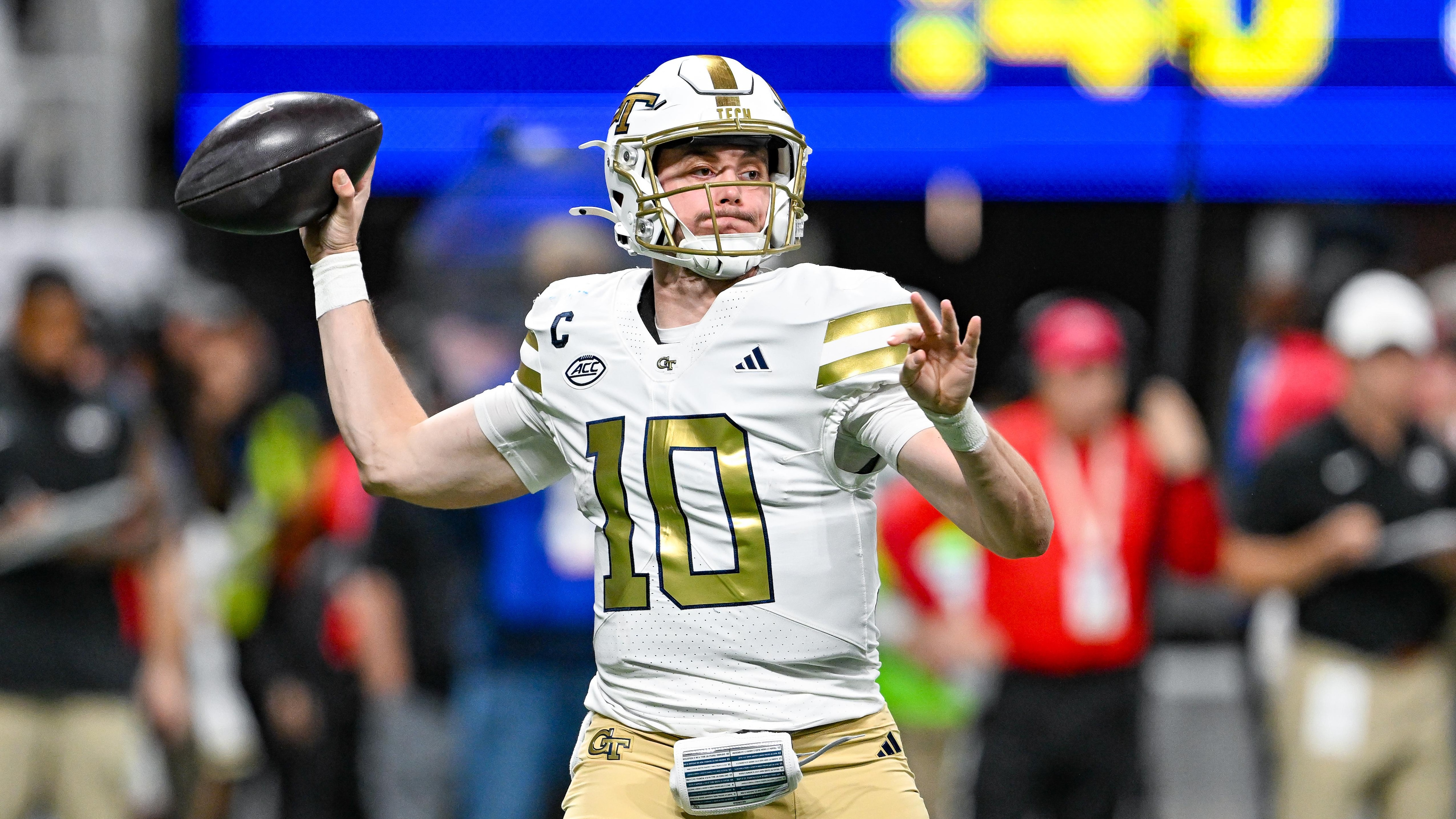 COLLEGE FOOTBALL: NOV 28 Invesco QQQ Atlanta Gridiron Classic Georgia vs Georgia Tech