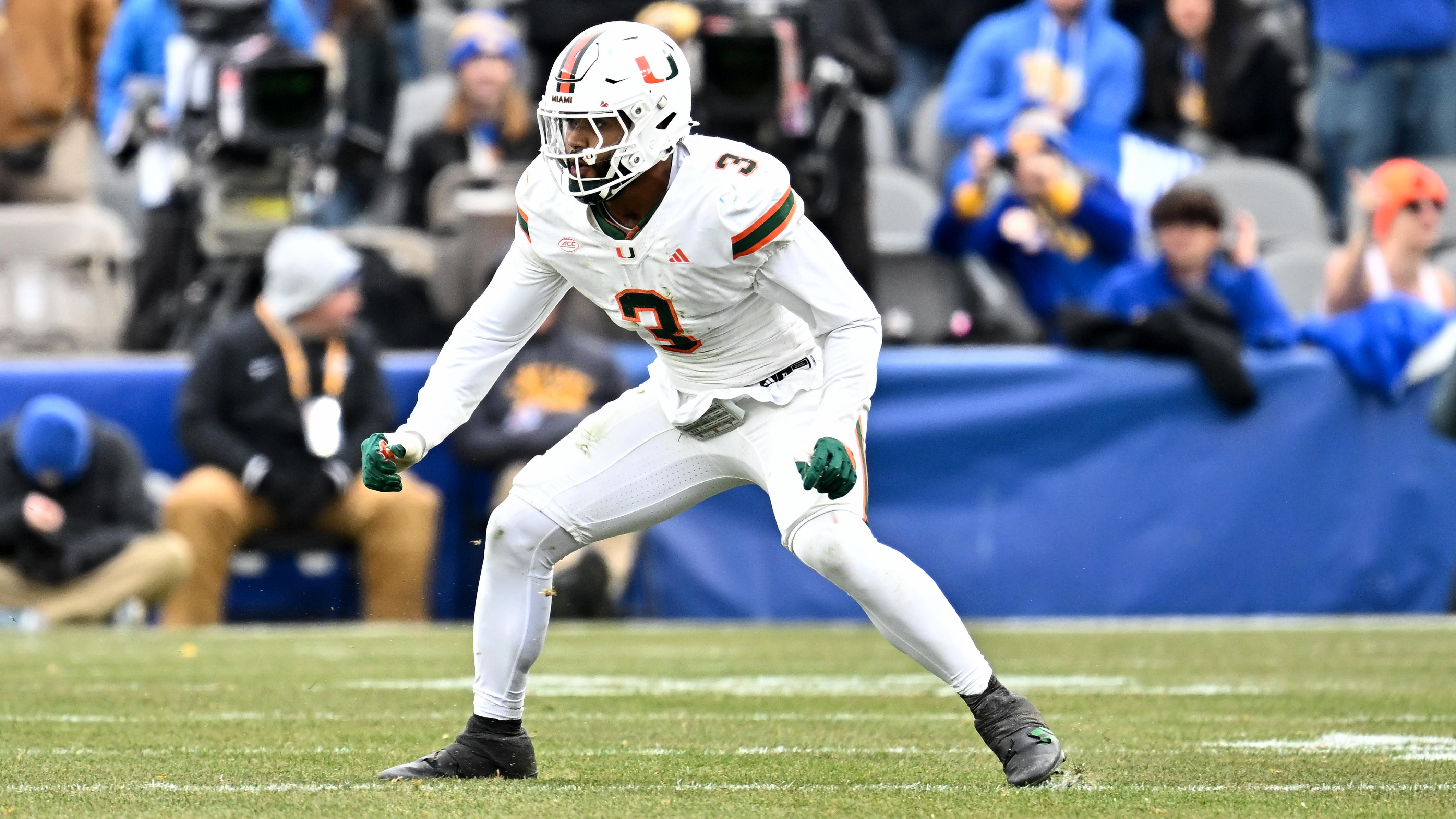 Miami Hurricanes v Pittsburgh Panthers