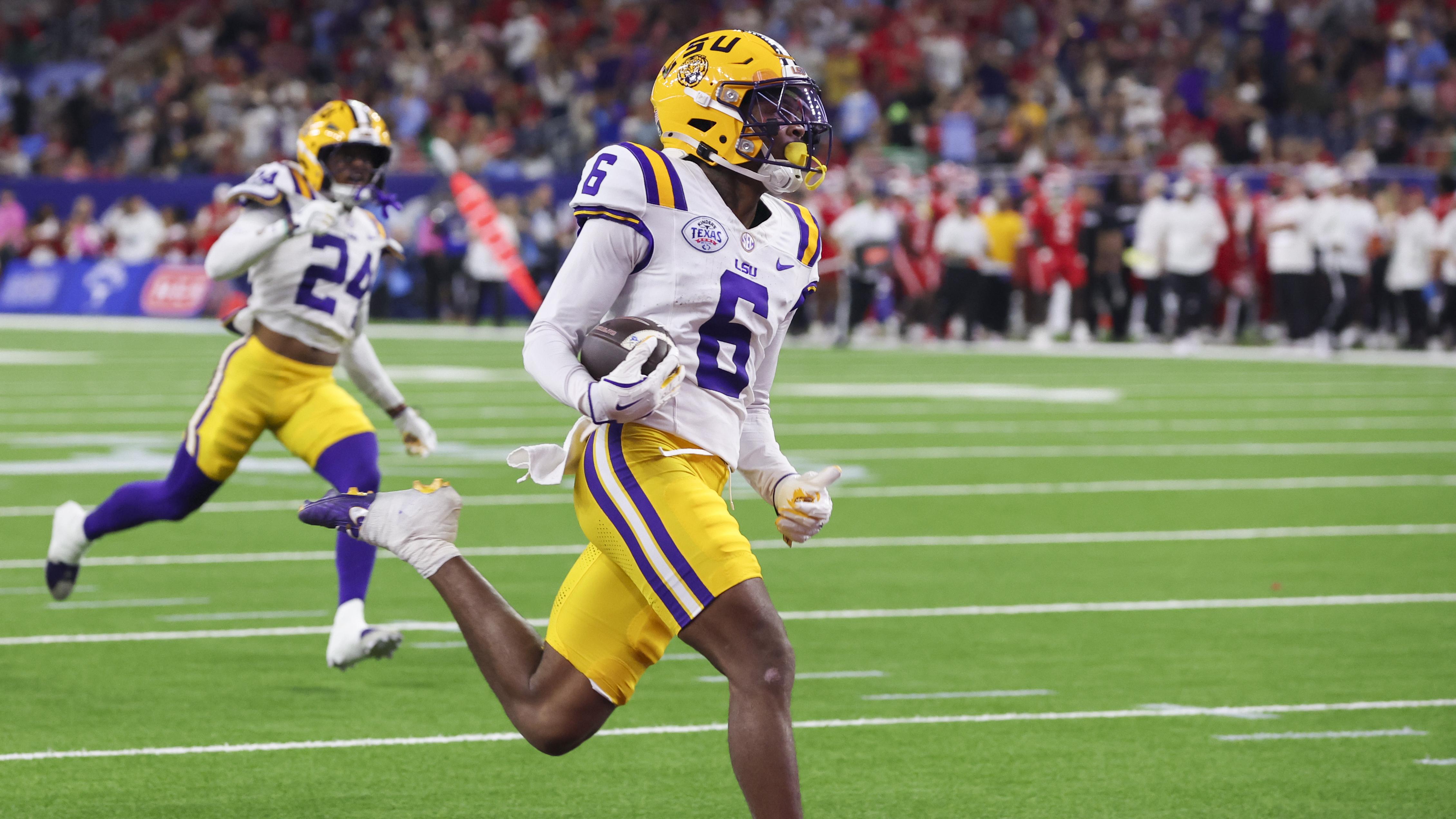 COLLEGE FOOTBALL: DEC 27 Kinder's Texas Bowl LSU vs Houston