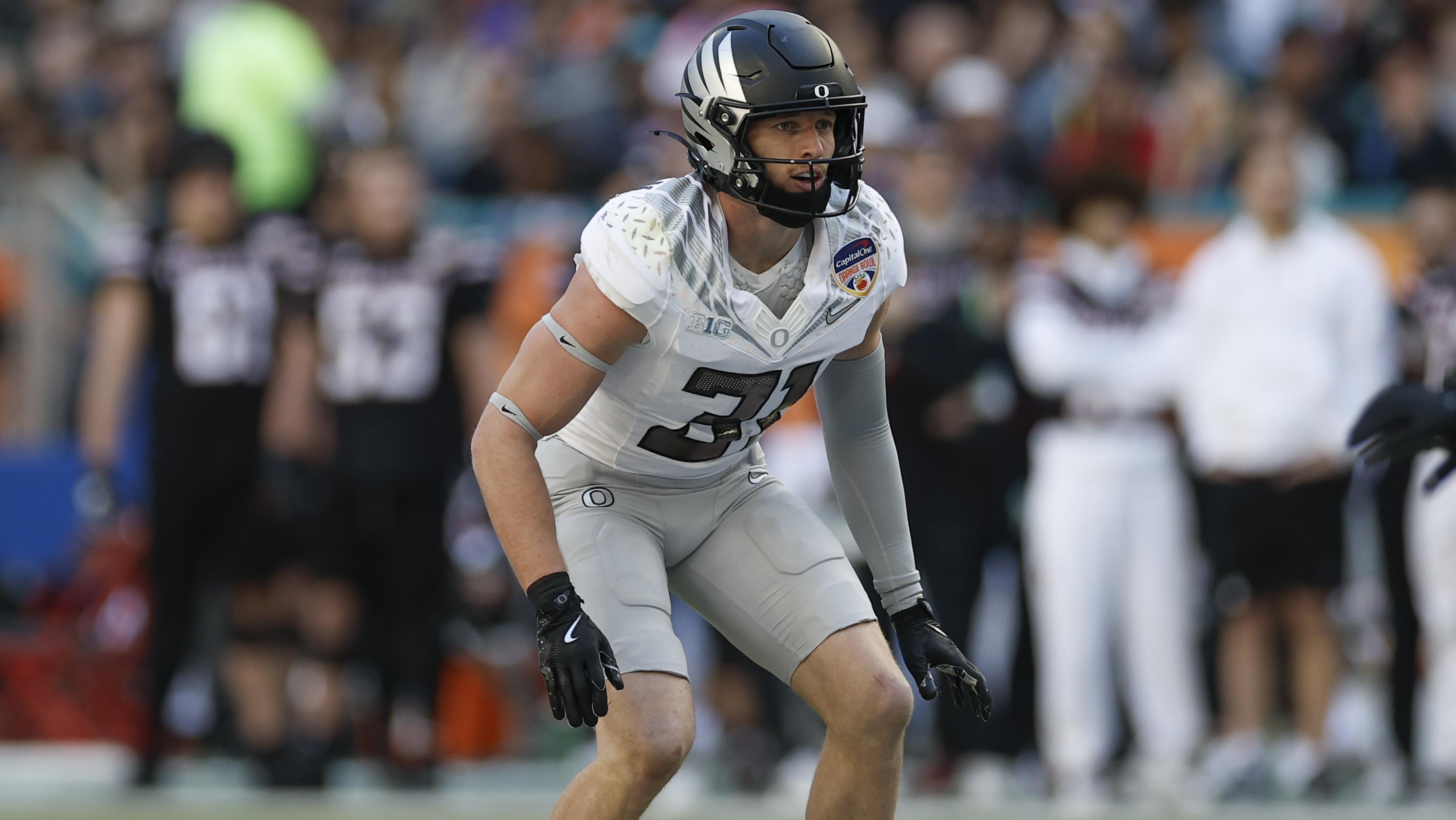 Dillon Thieneman to Bears, Fans React to Safety Joining Ben Johnson's Defense in 2026 NFL Draft