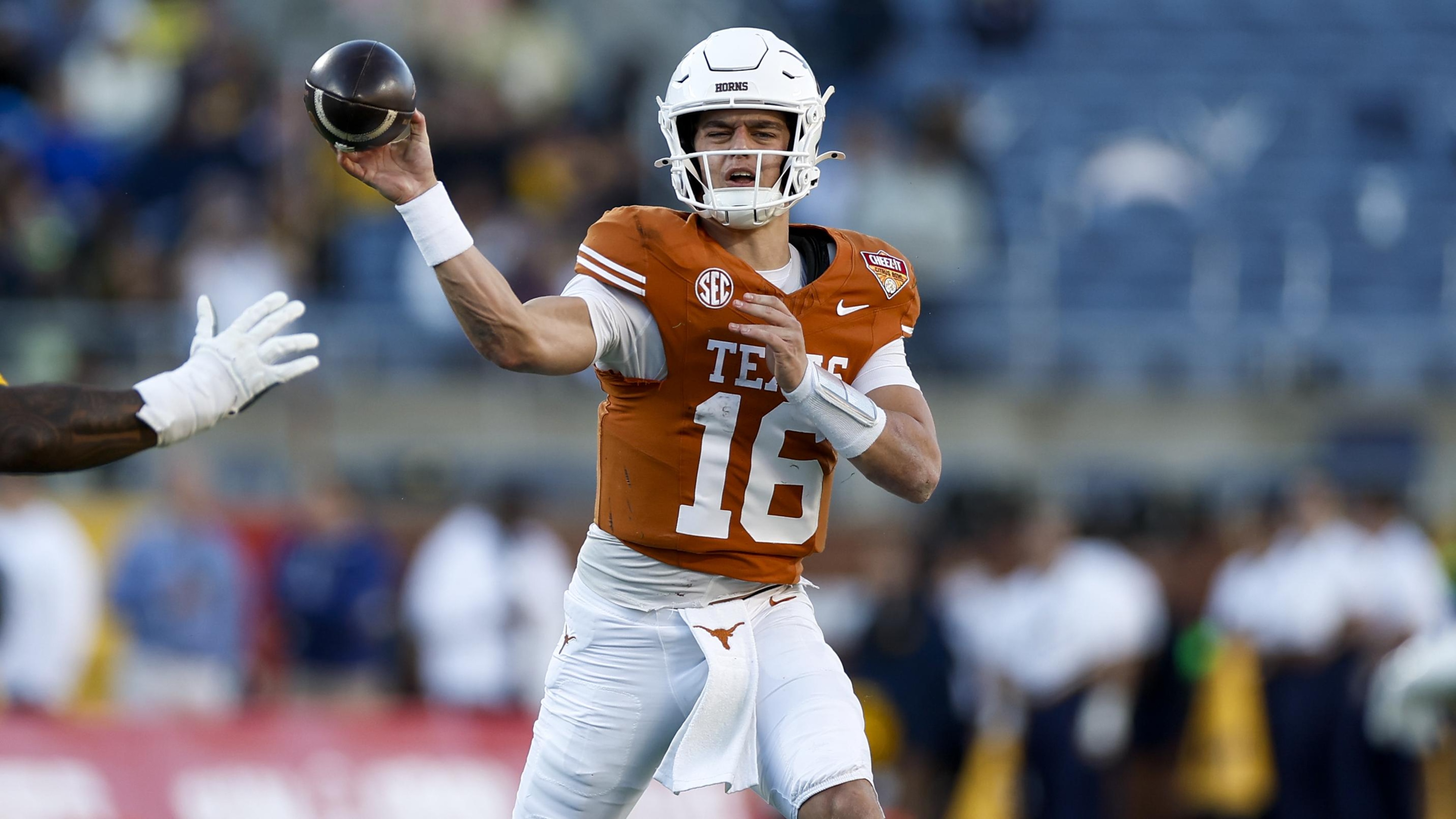 COLLEGE FOOTBALL: DEC 31 Cheez-It Citrus Bowl Michigan vs Texas COLLEGE FOOTBALL: DEC 31 Cheez-It Citrus Bowl Michigan vs Texas