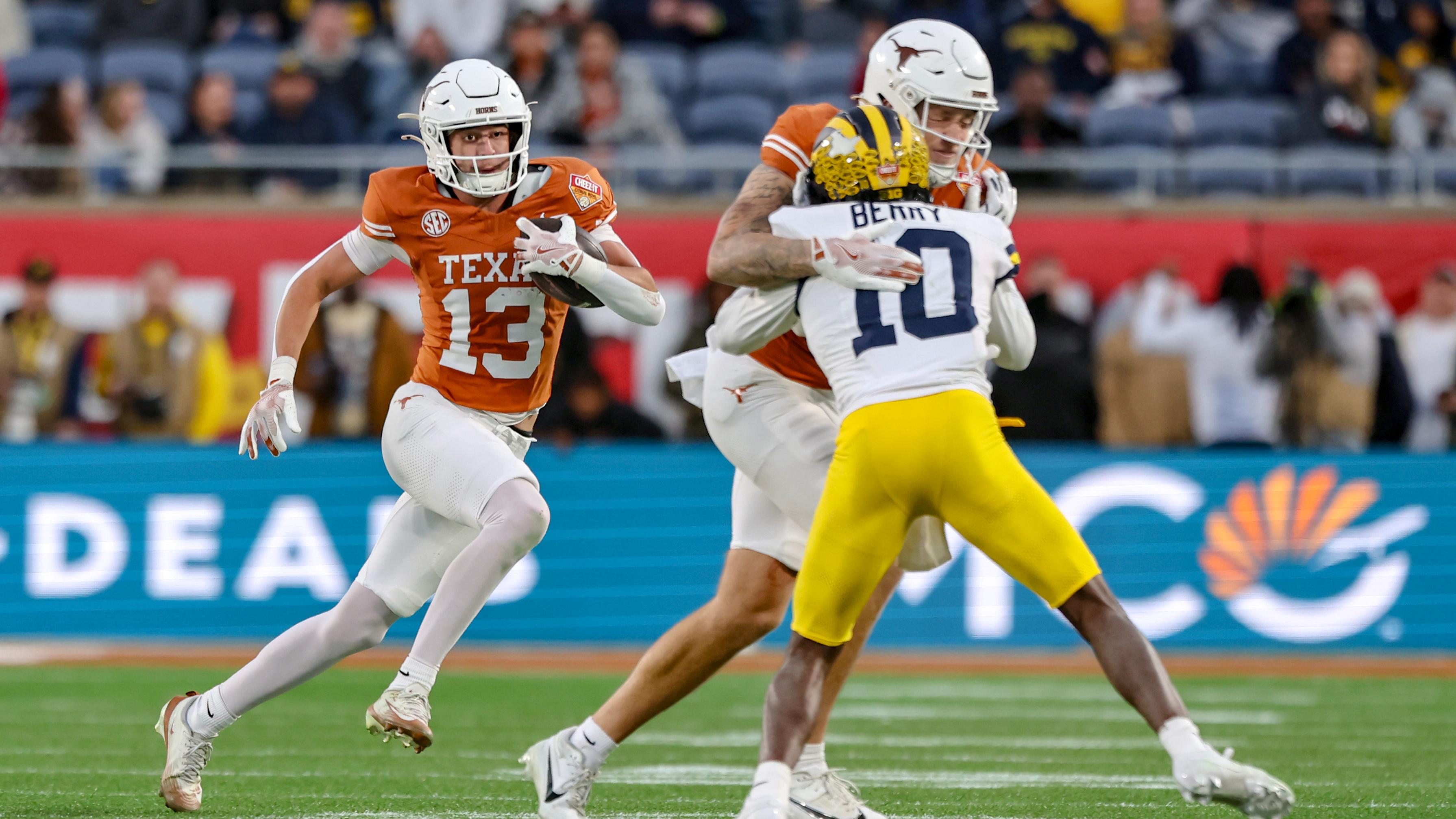 2025 Cheez-It Citrus Bowl - Texas v Michigan
