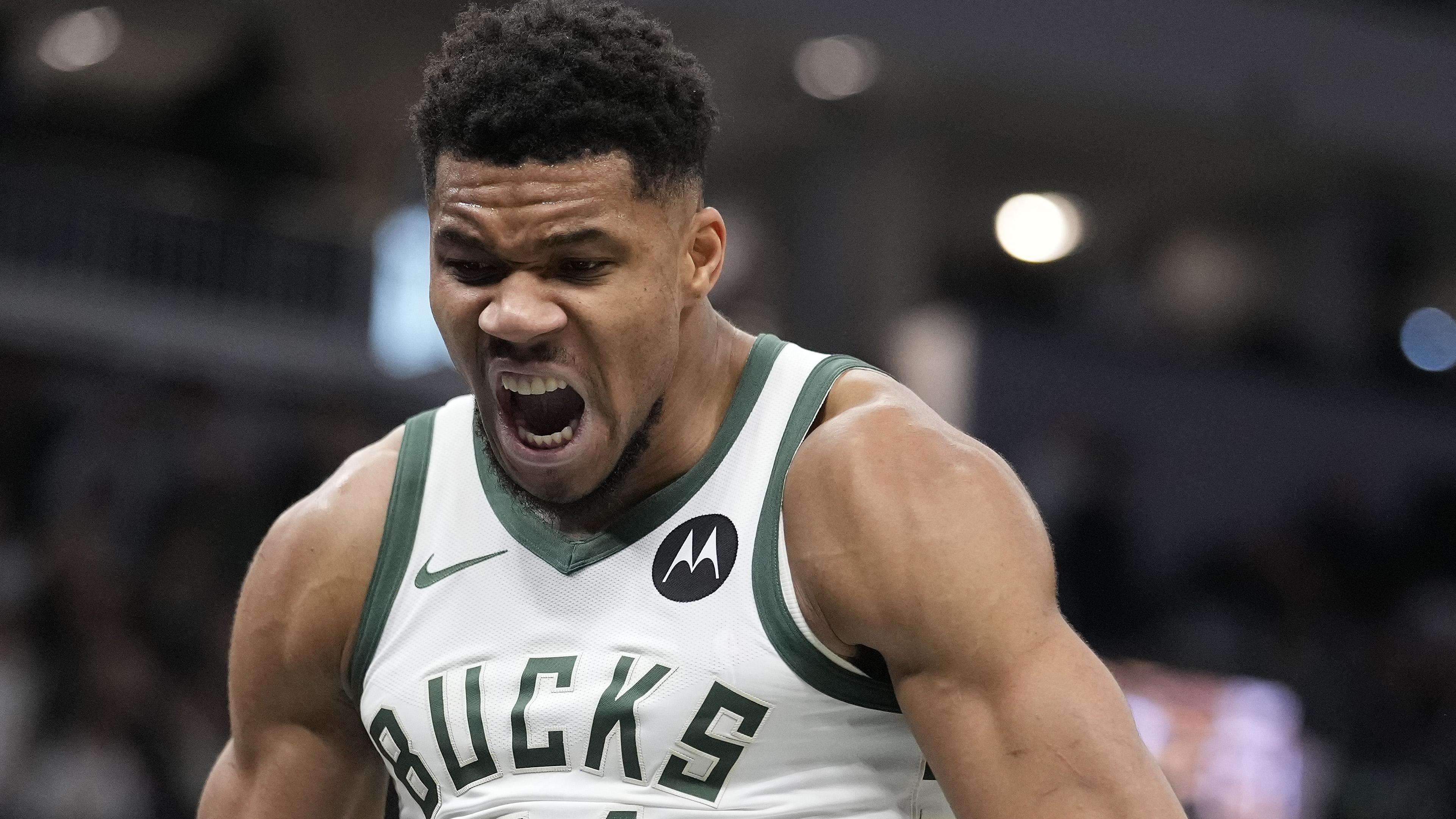 Washington Wizards v Milwaukee Bucks