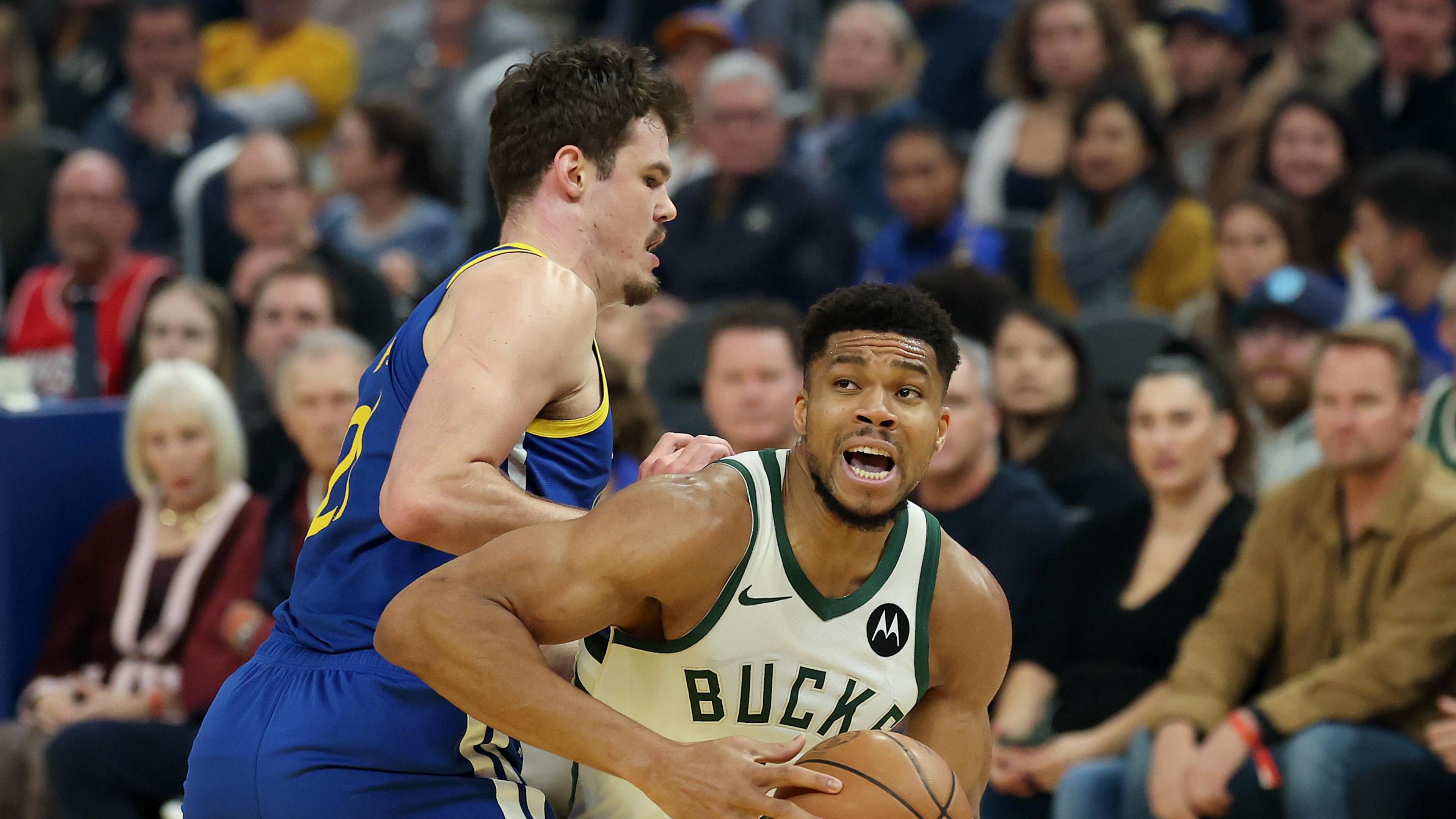Milwaukee Bucks v Golden State Warriors Milwaukee Bucks v Golden State Warriors