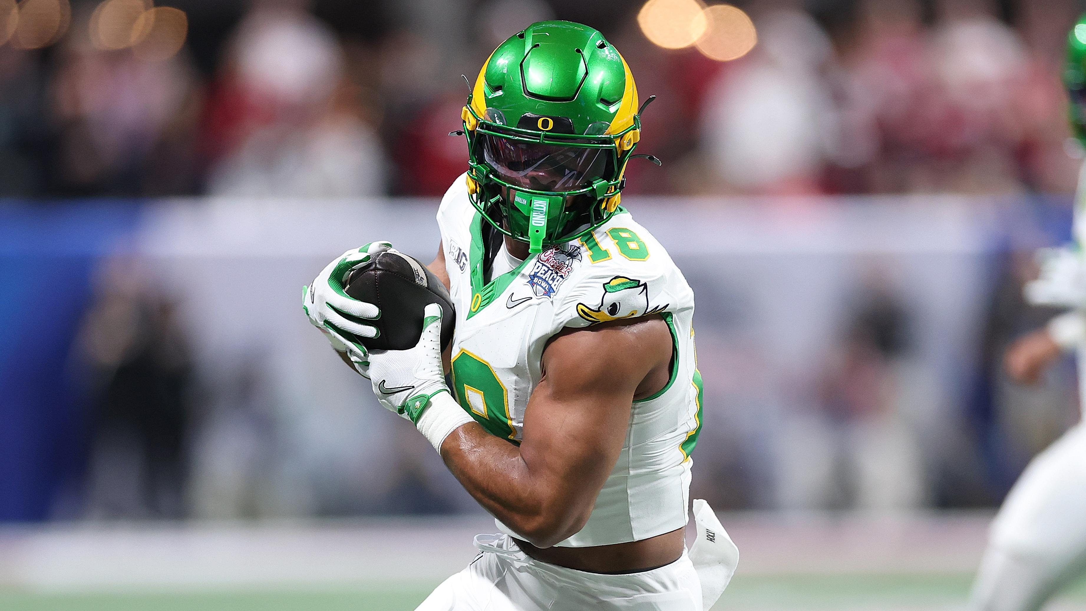 College Football Playoff Semifinal - Chick-fil-A Peach Bowl: Oregon v Indiana