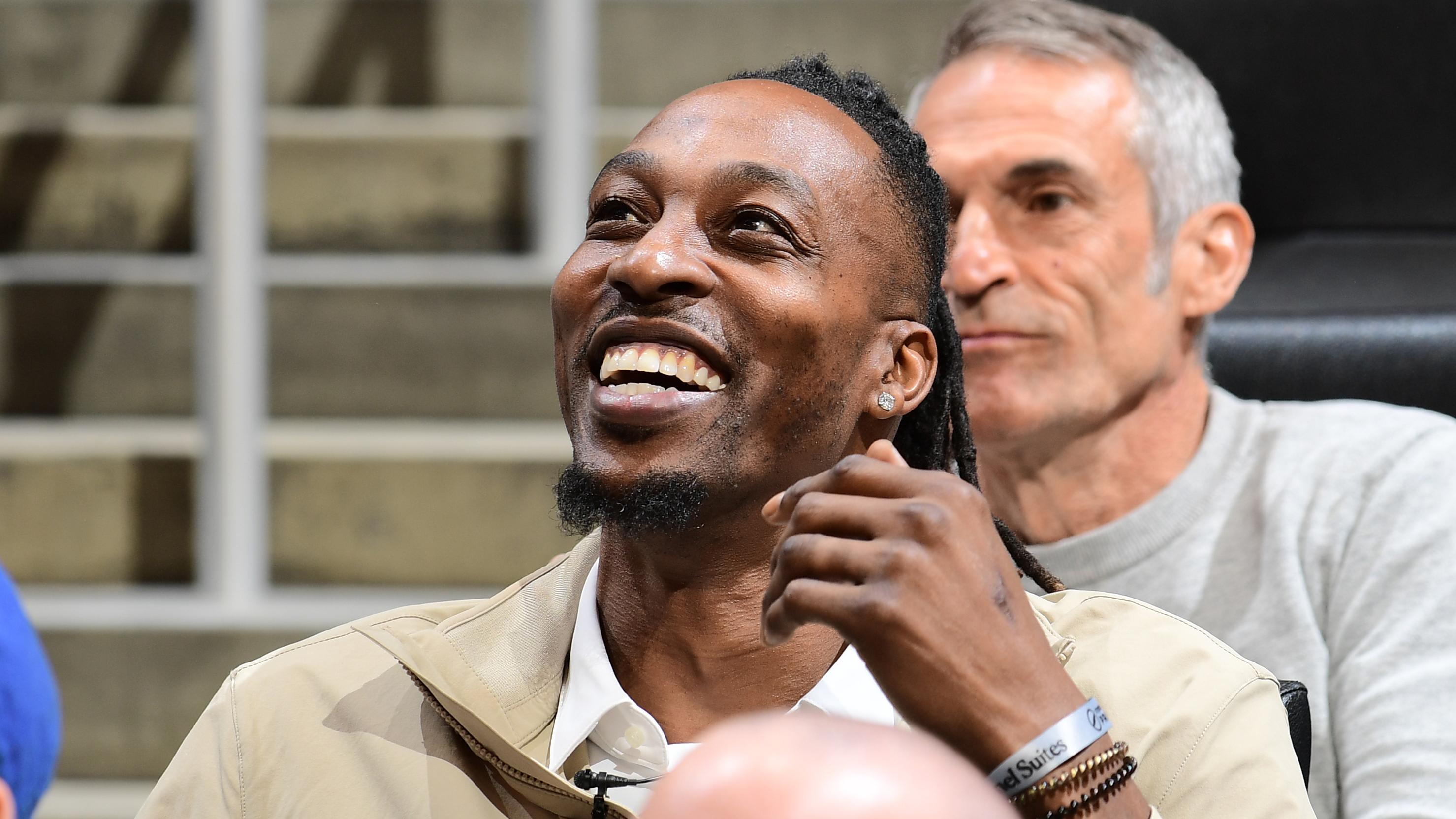 New York Knicks v Los Angeles Lakers