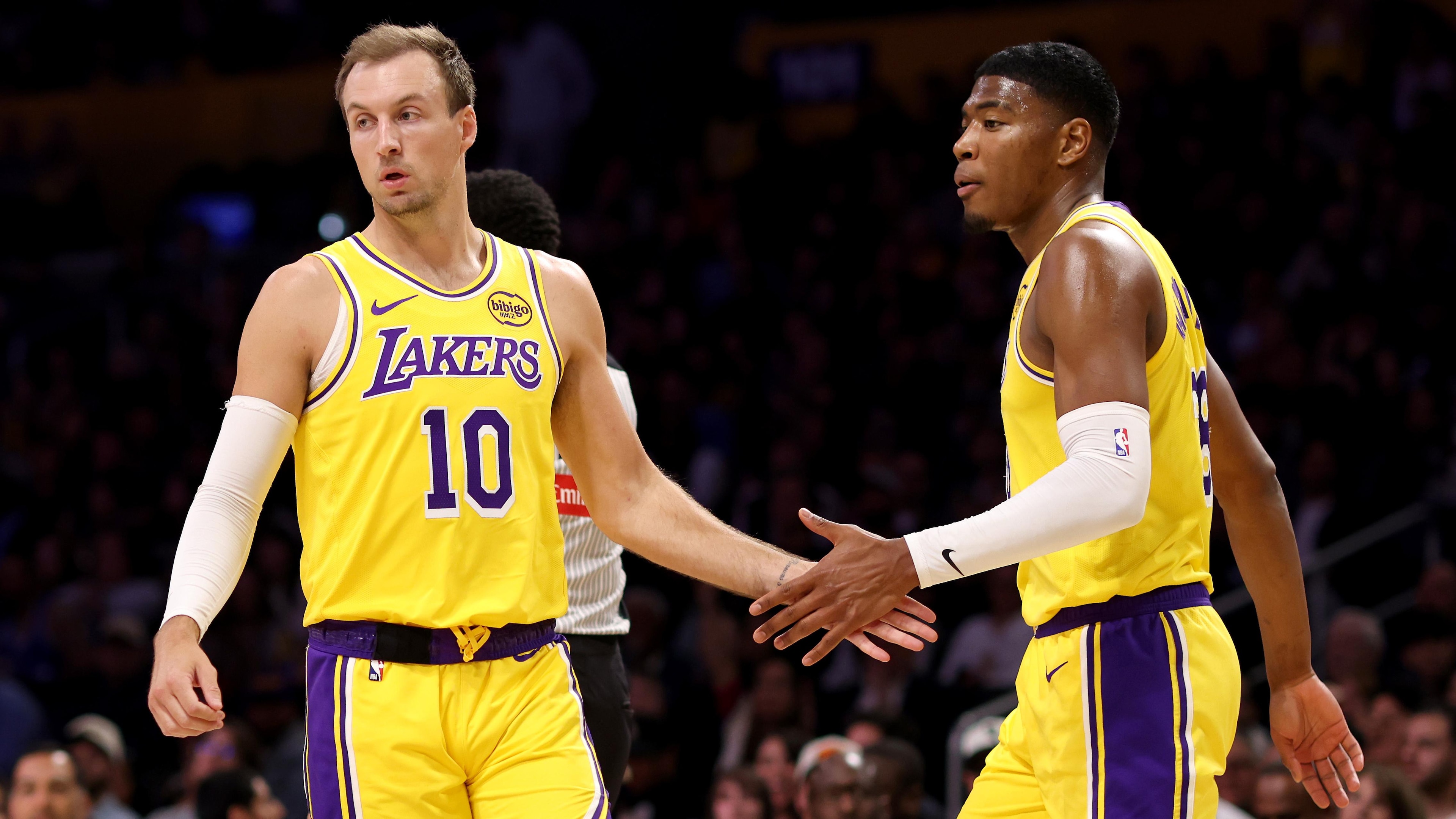 Indiana Pacers v Los Angeles Lakers Indiana Pacers v Los Angeles Lakers