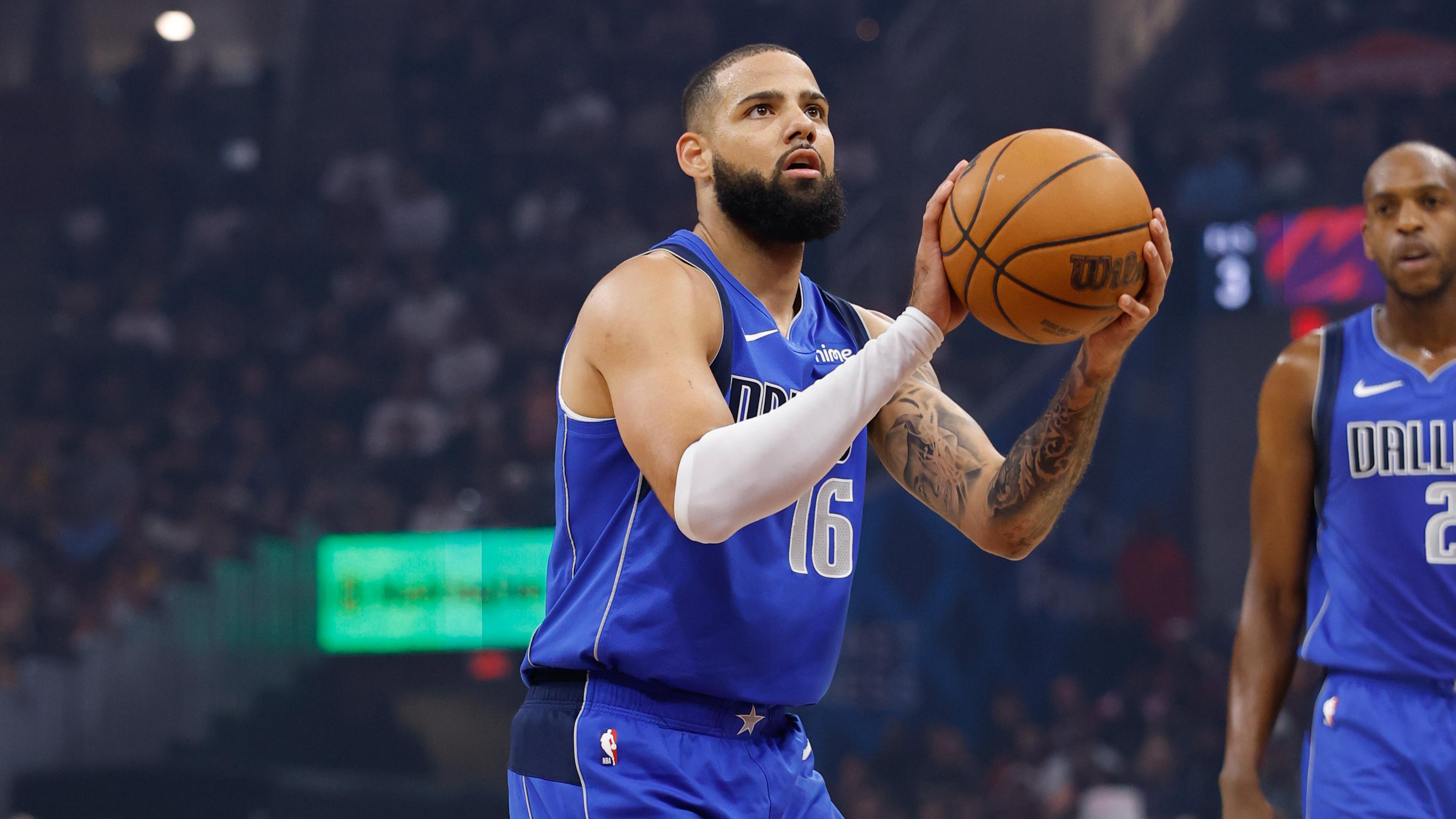 Dallas Mavericks v Cleveland Cavaliers