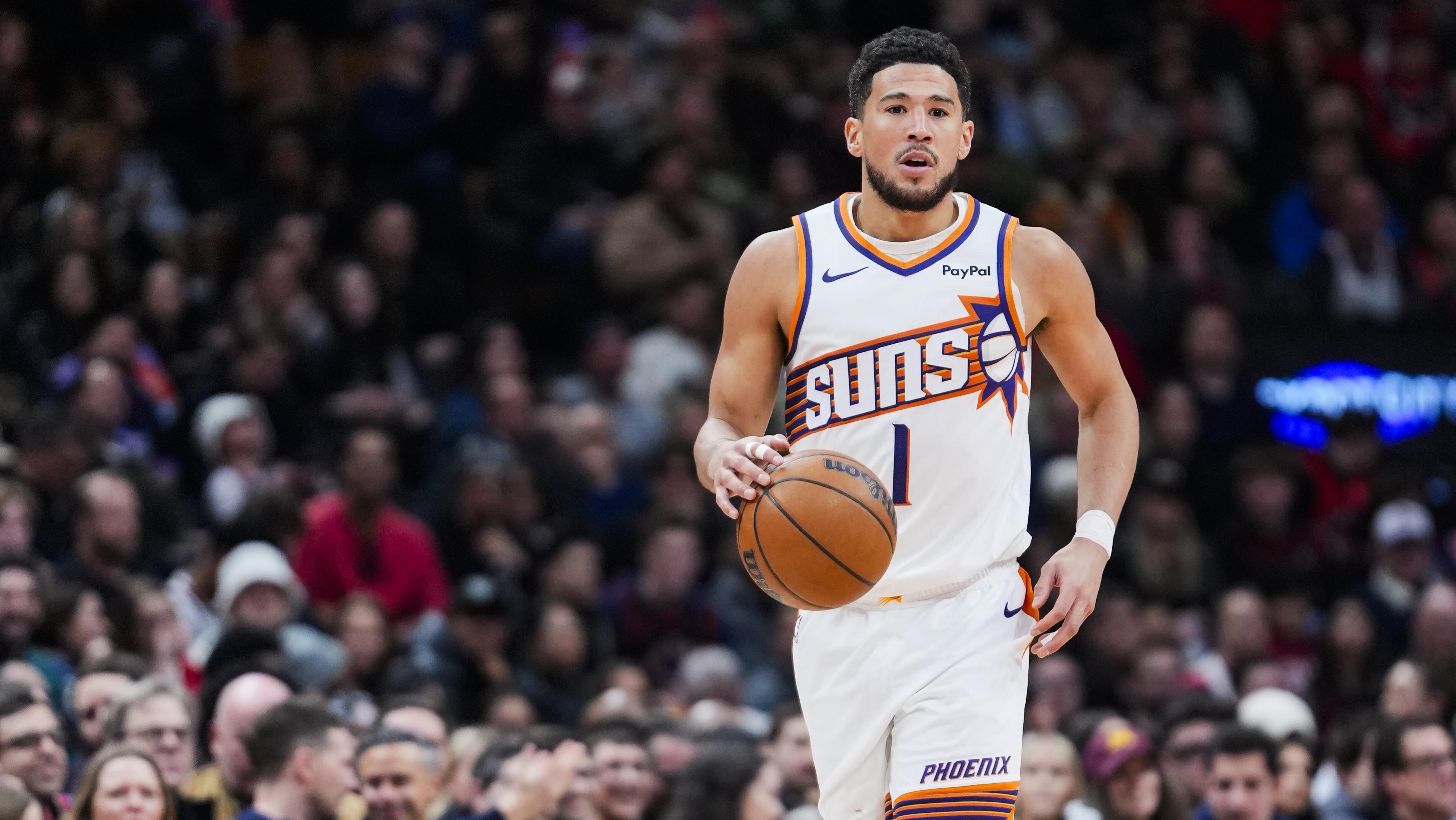 Phoenix Suns v Toronto Raptors