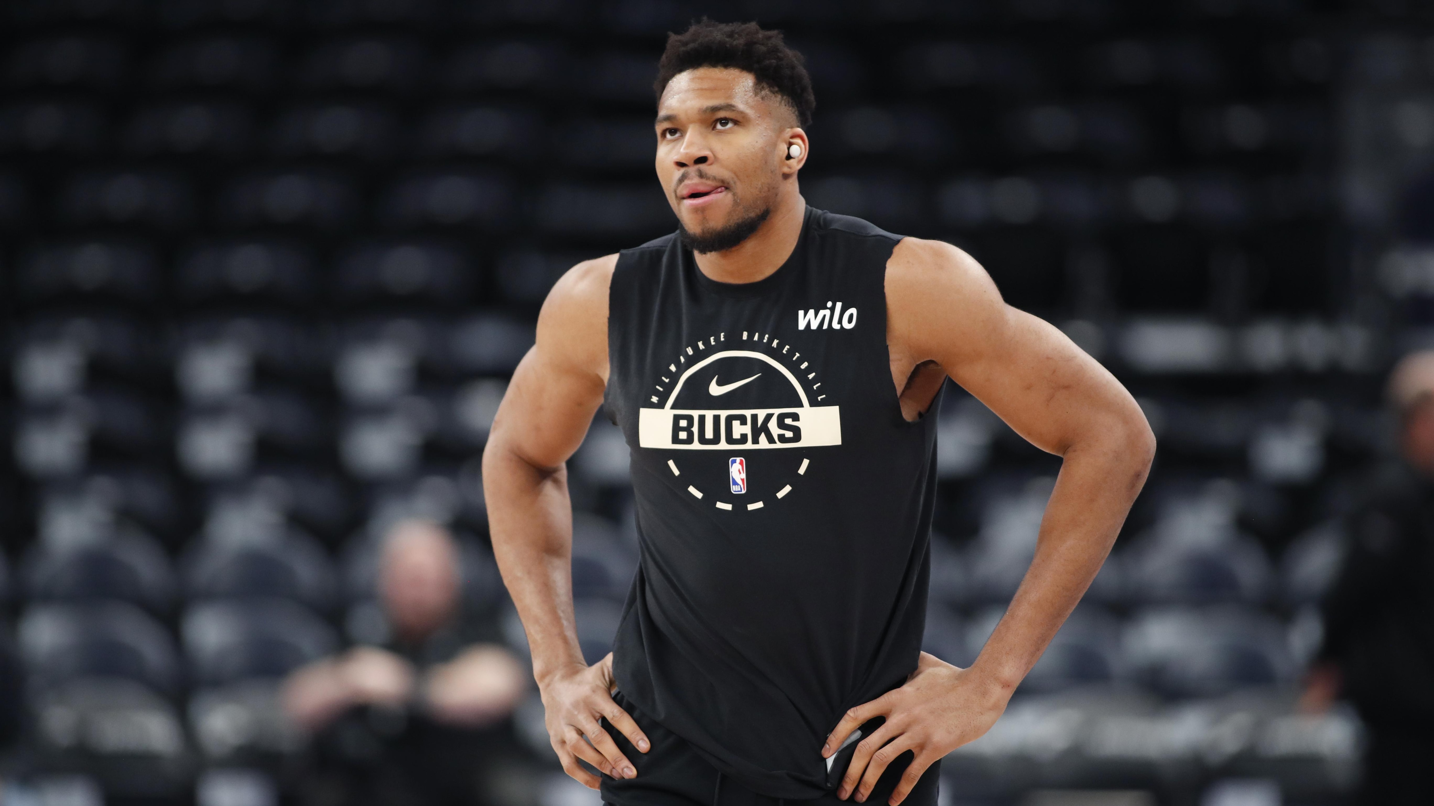 Milwaukee Bucks v Utah Jazz