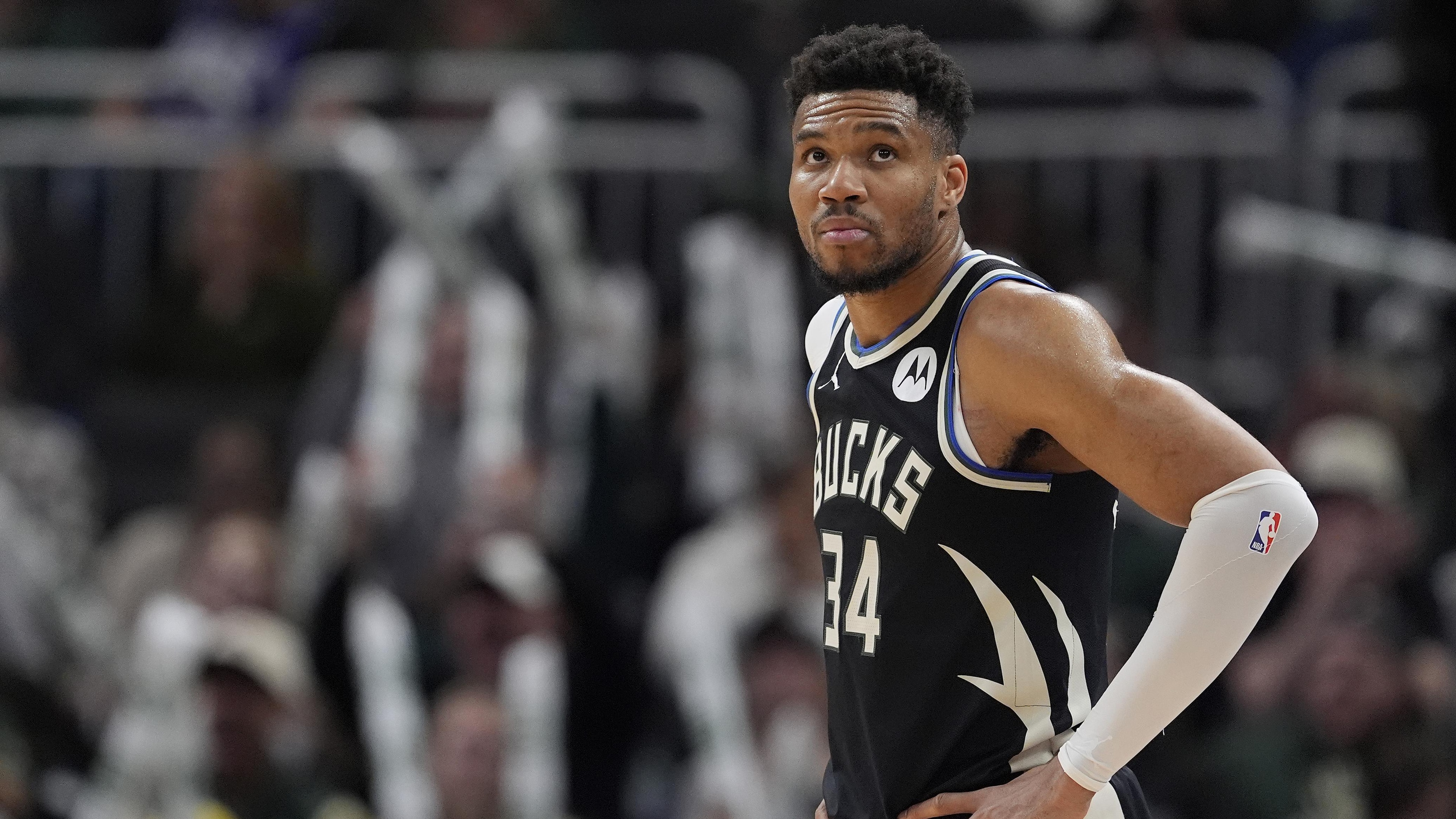 Indiana Pacers v Milwaukee Bucks Indiana Pacers v Milwaukee Bucks