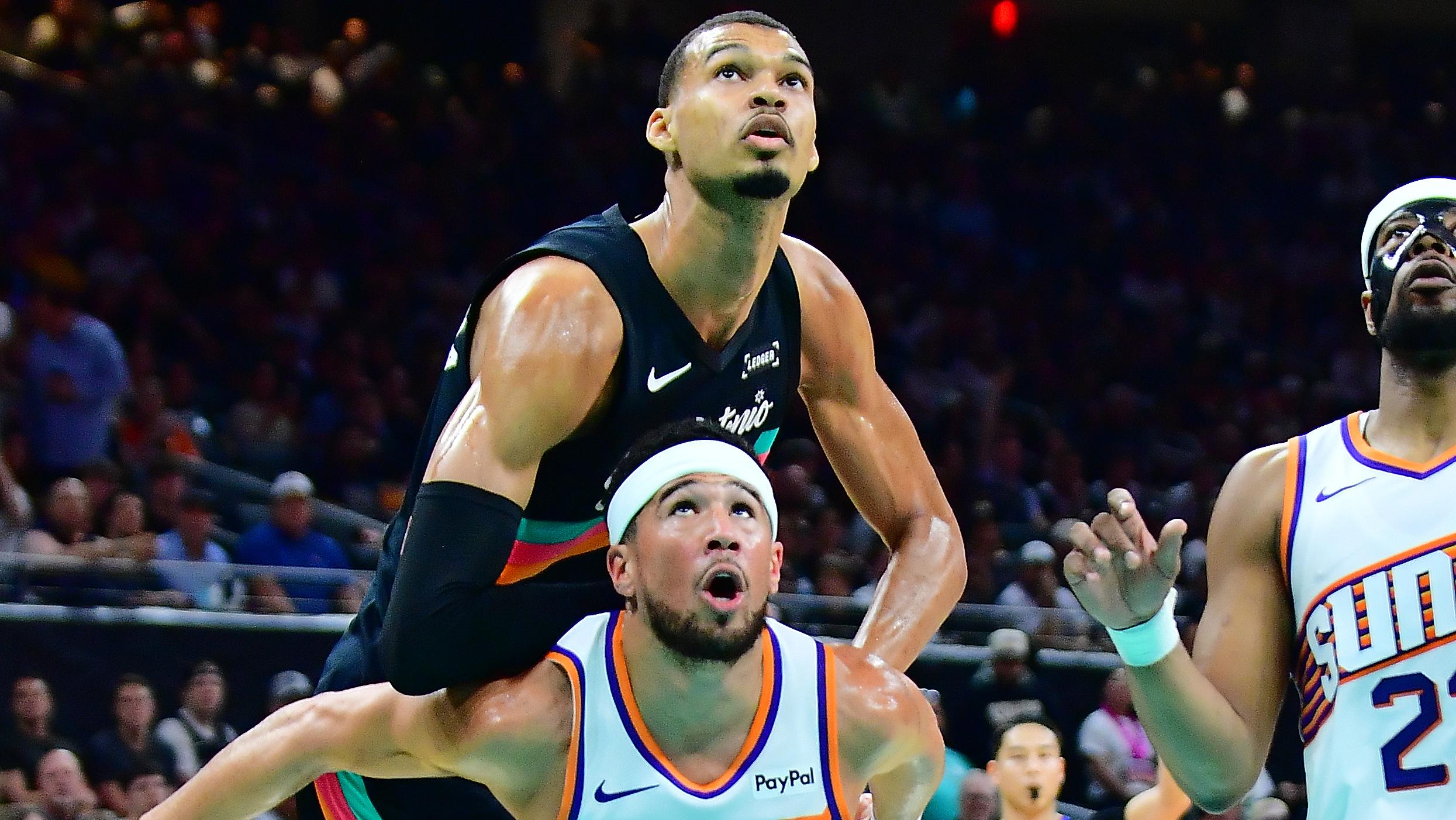 Phoenix Suns v San Antonio Spurs