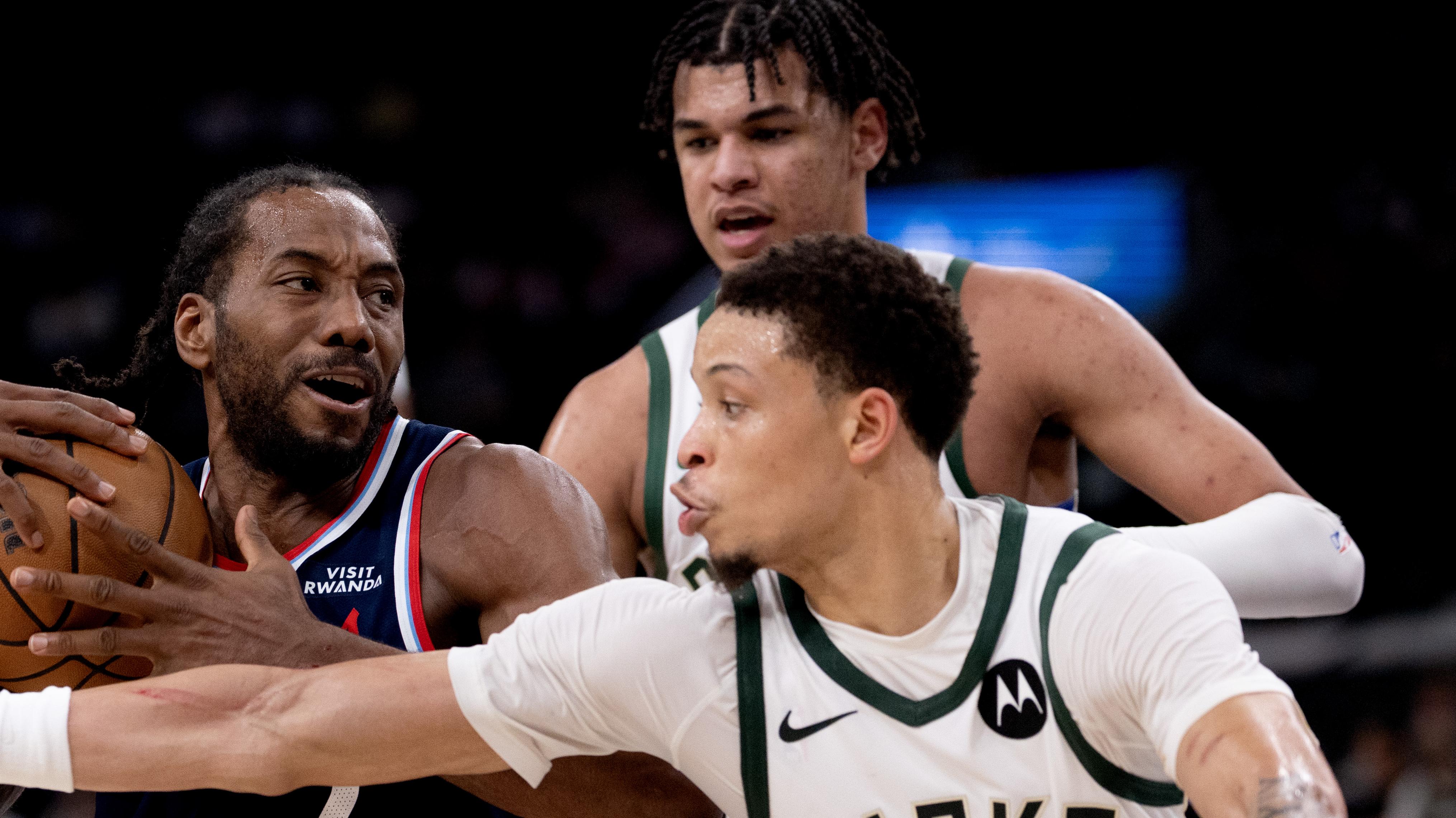 Clippers Bucks Basketball