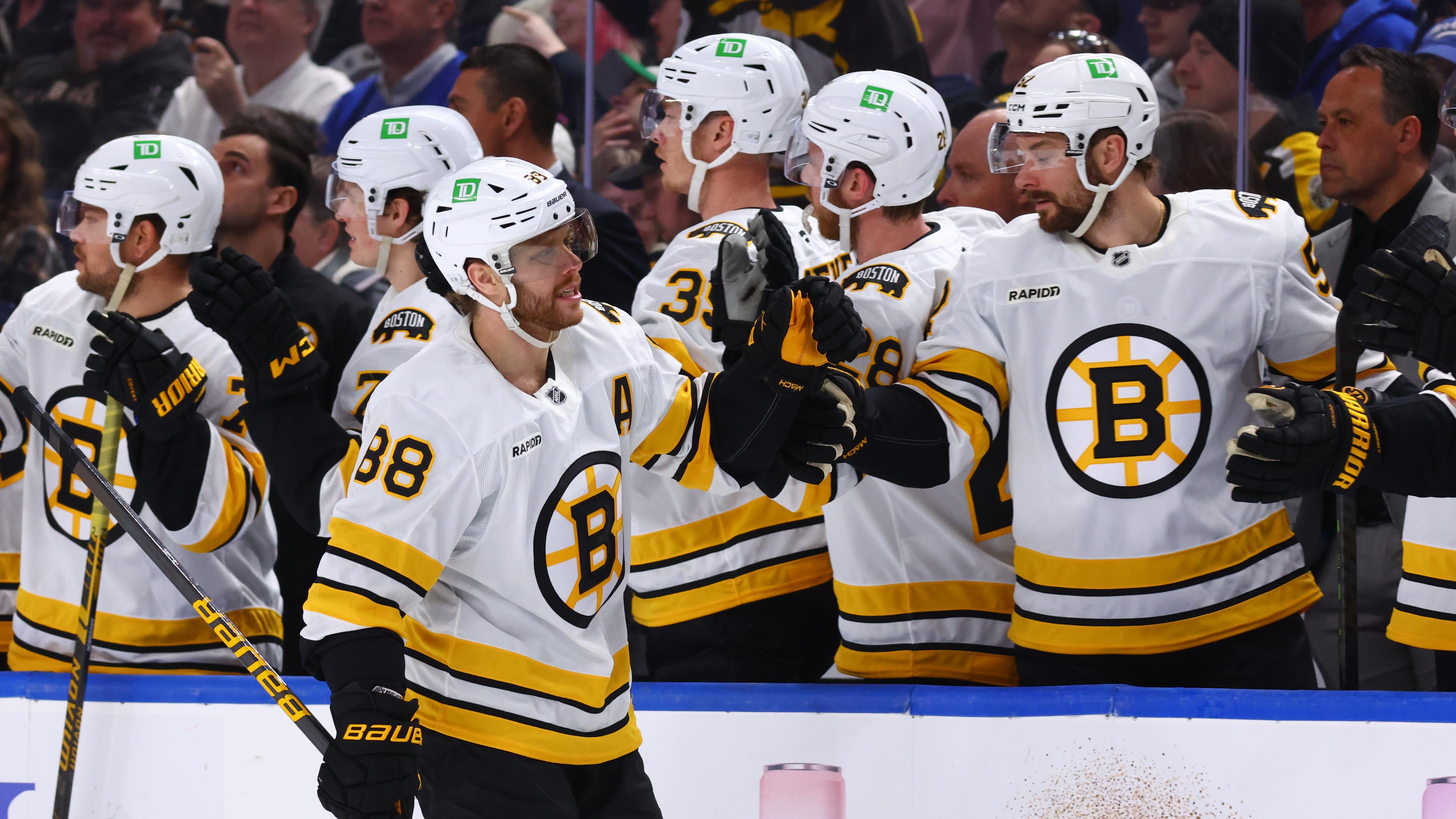 Boston Bruins v Buffalo Sabres