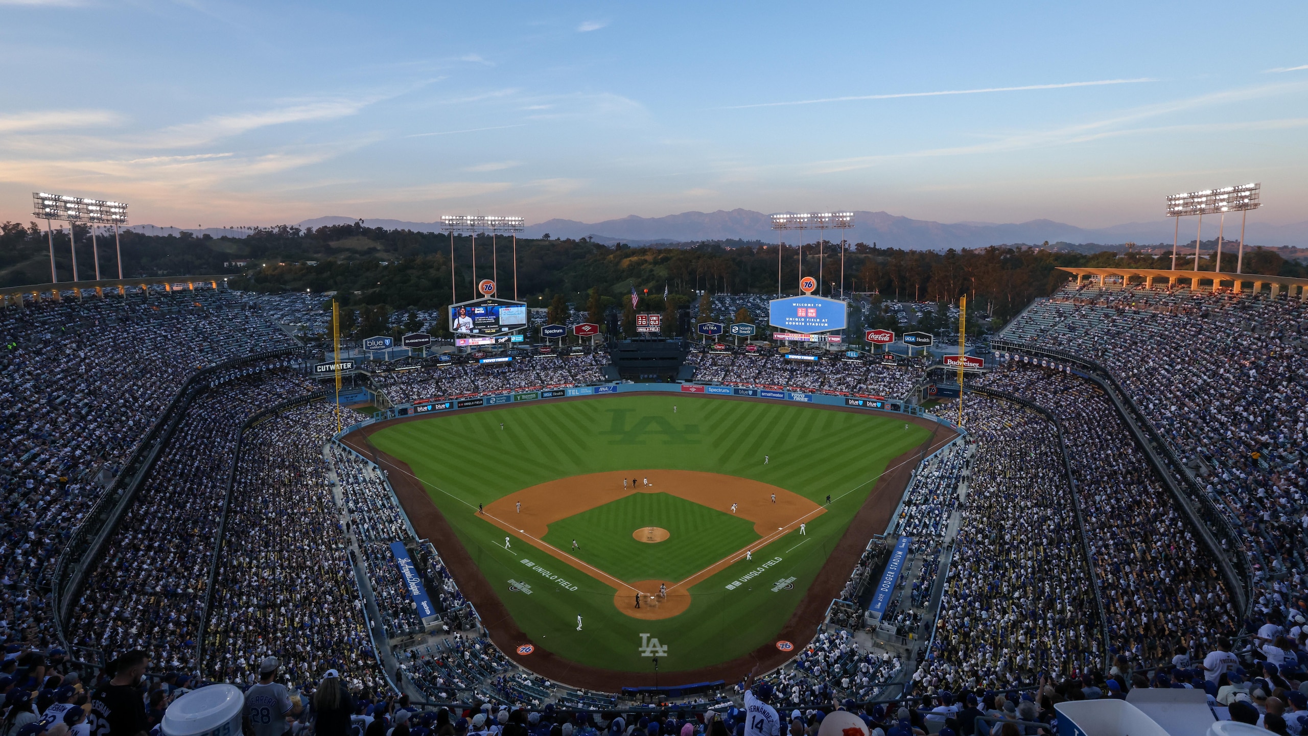 Arizona Diamondbacks v. Los Angeles Dodgers