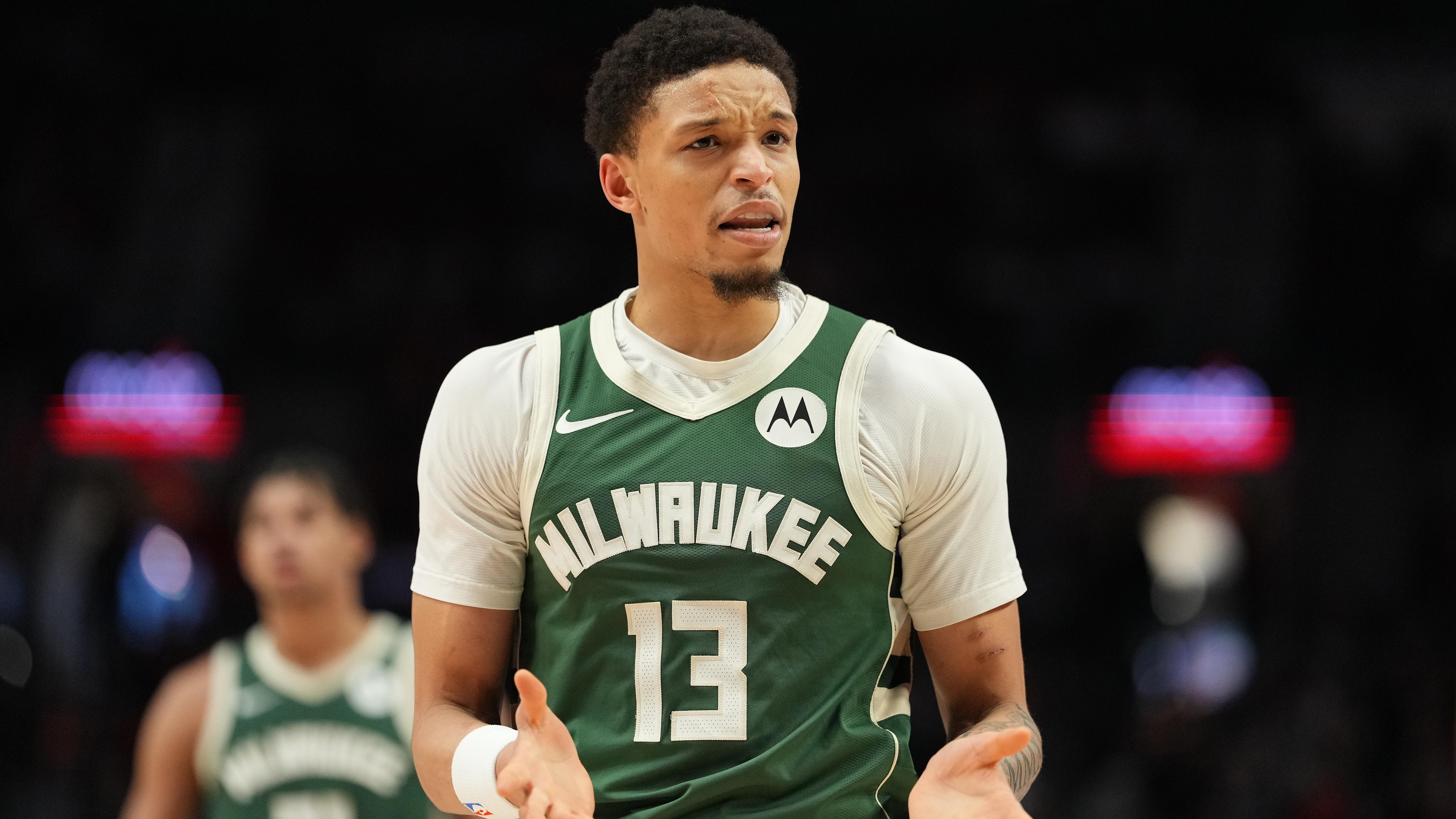 Milwaukee Bucks v Portland Trail Blazers