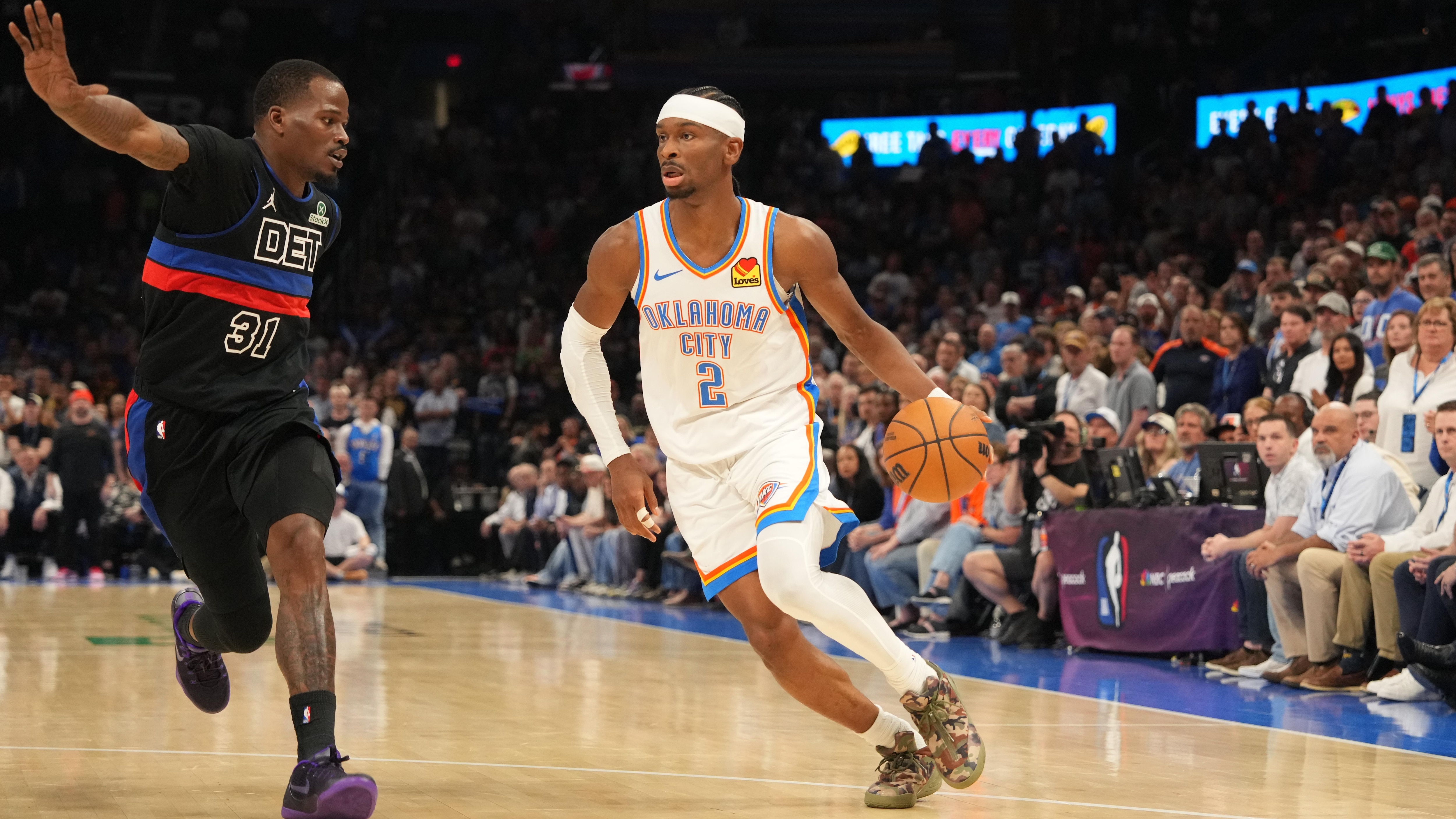 Detroit Pistons v Oklahoma City Thunder