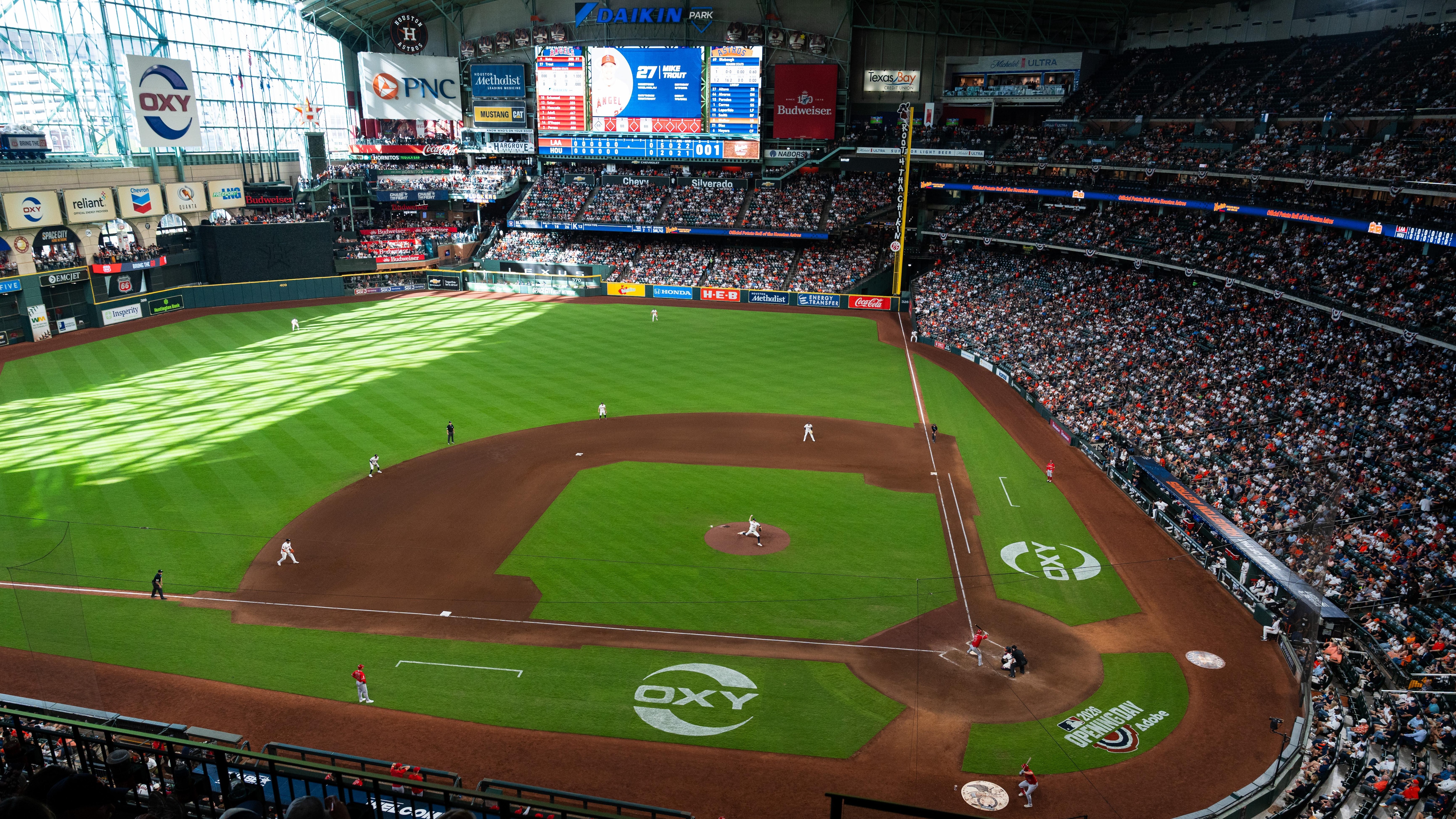Los Angeles Angels v Houston Astros