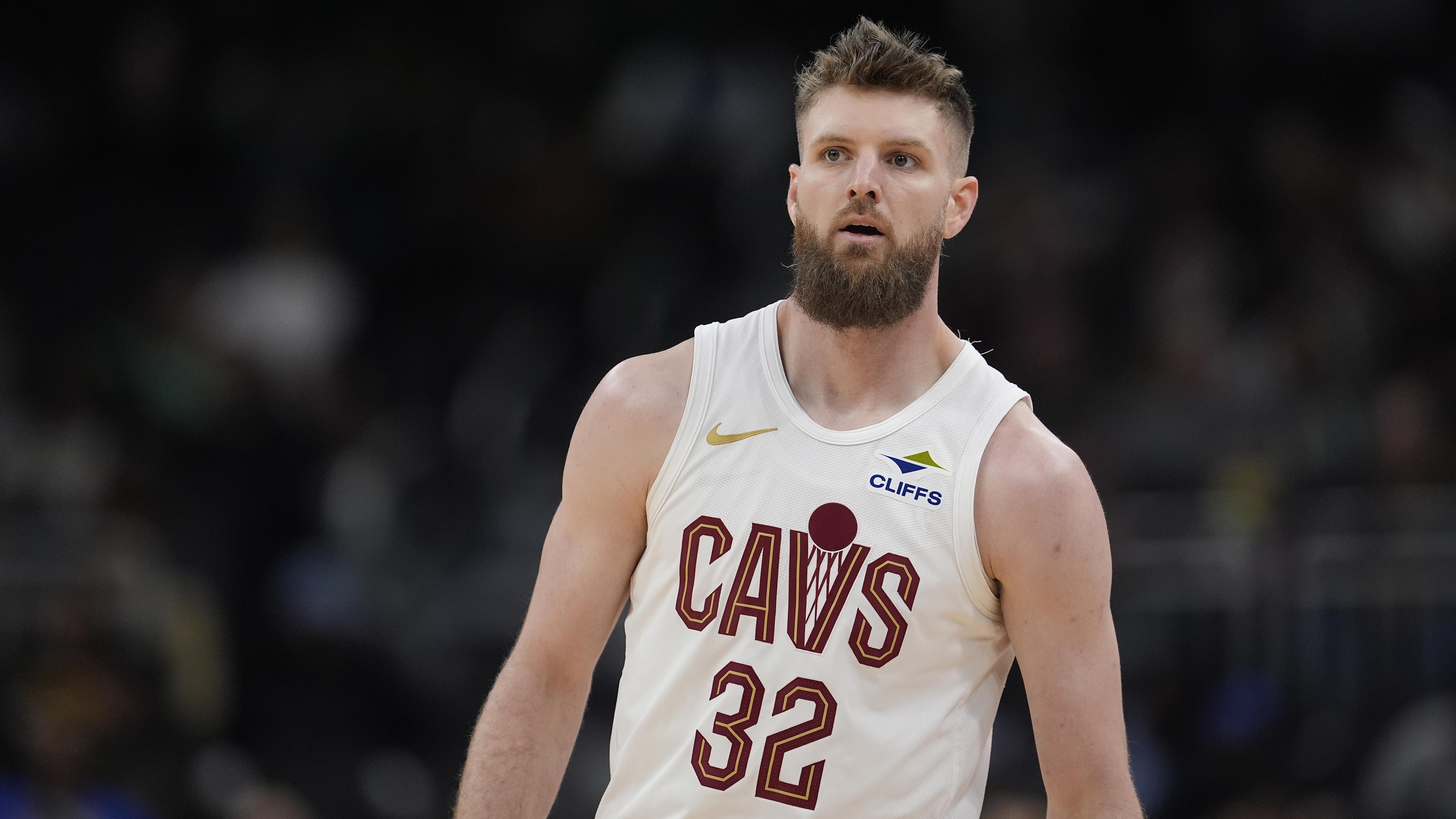 Cleveland Cavaliers v Milwaukee Bucks