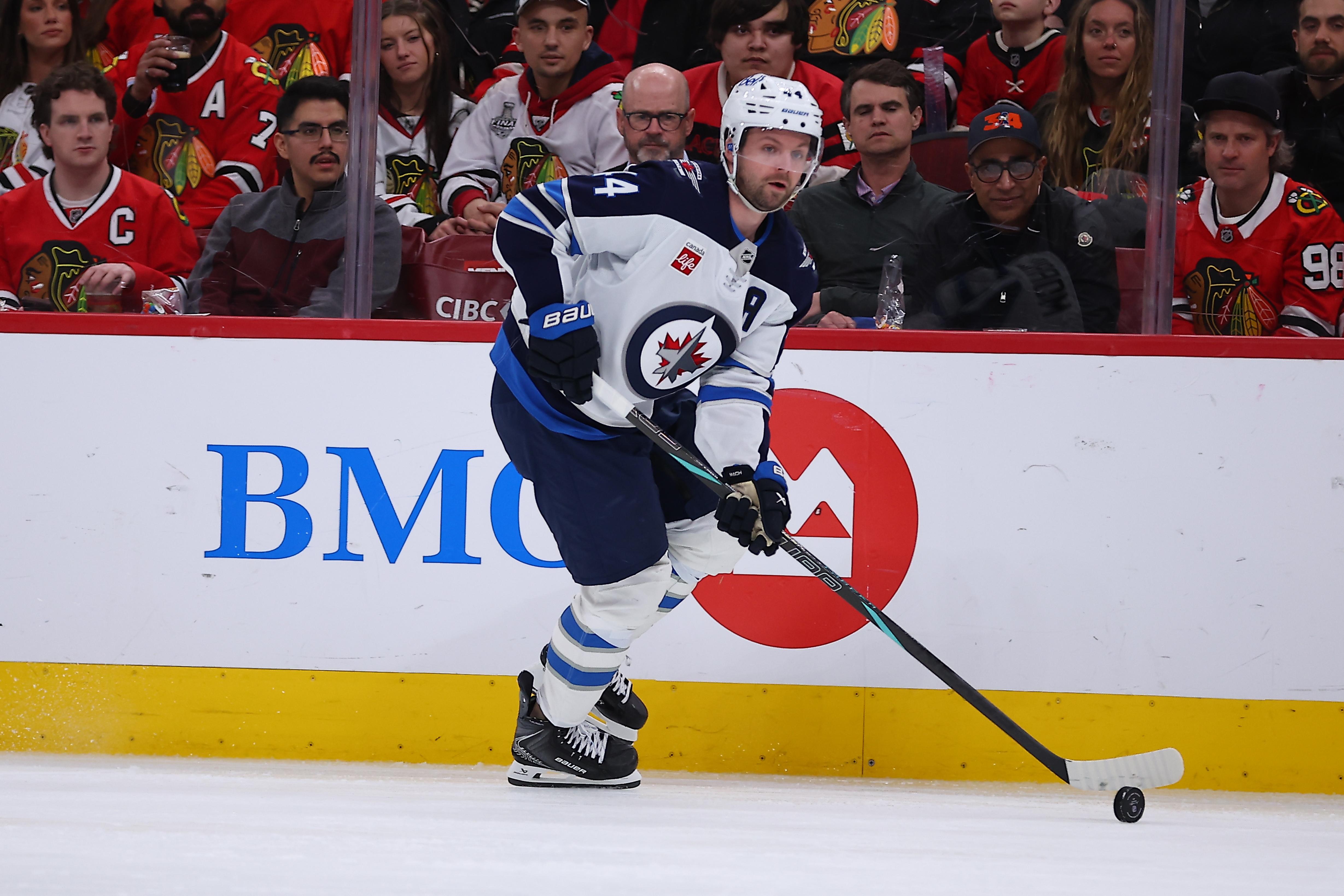 NHL: MAR 31 Jets at Blackhawks