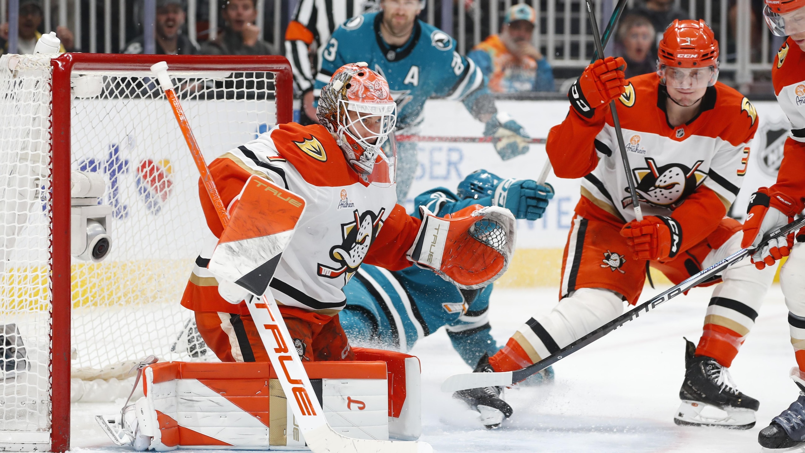 NHL: APR 01 Ducks at Sharks