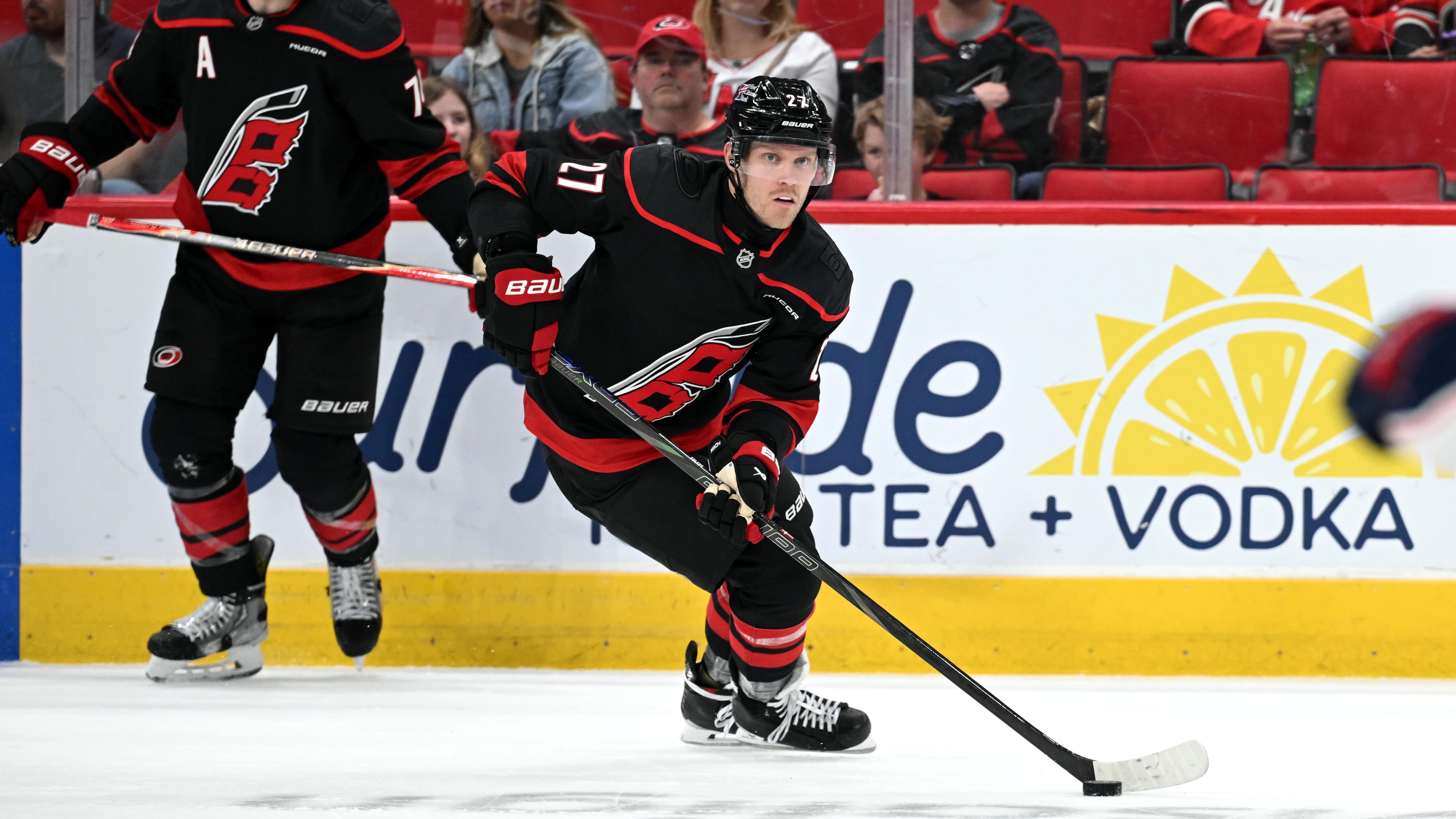 NHL: APR 02 Blue Jackets at Hurricanes