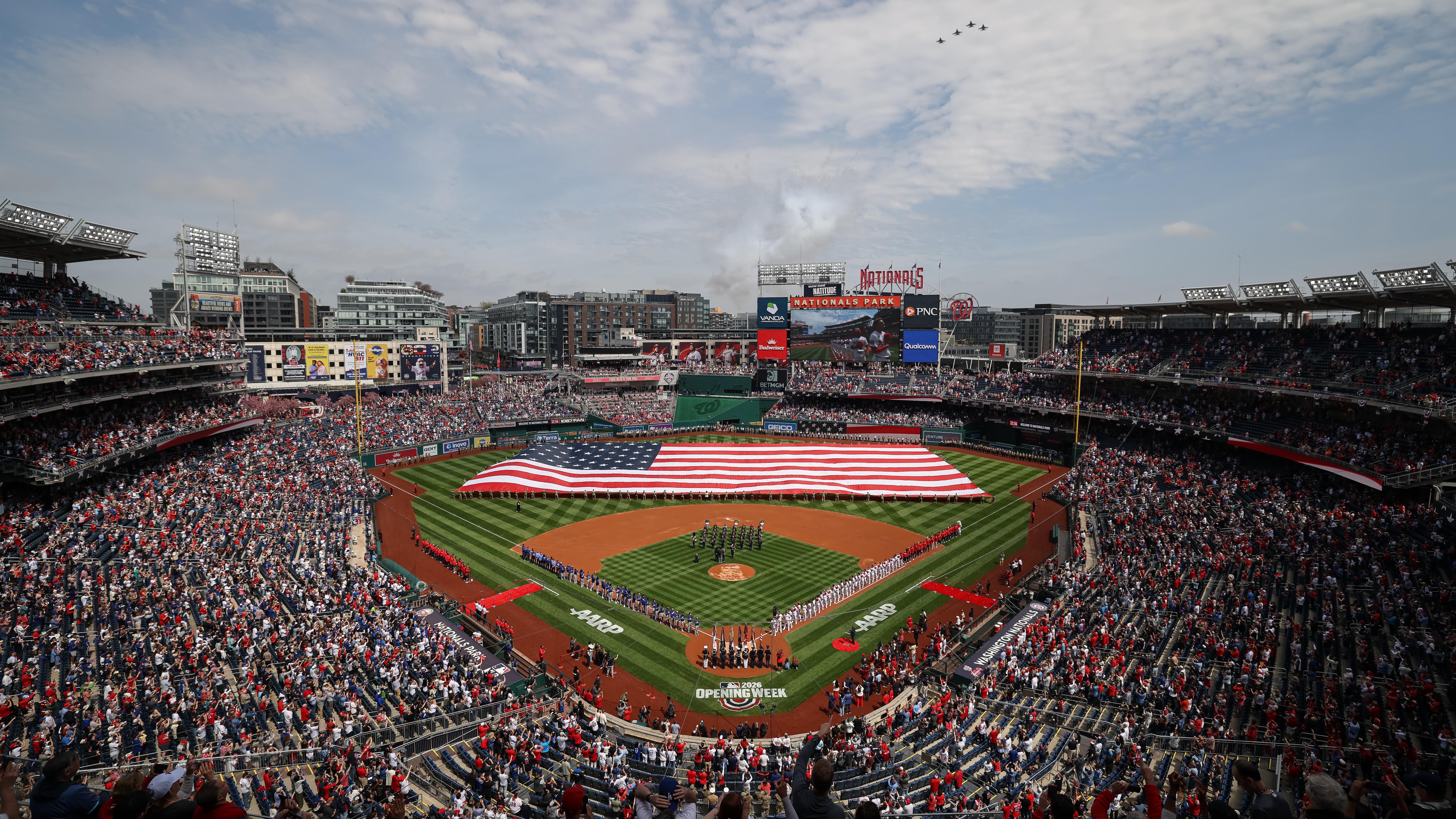 Los Angeles Dodgers v Washington Nationals