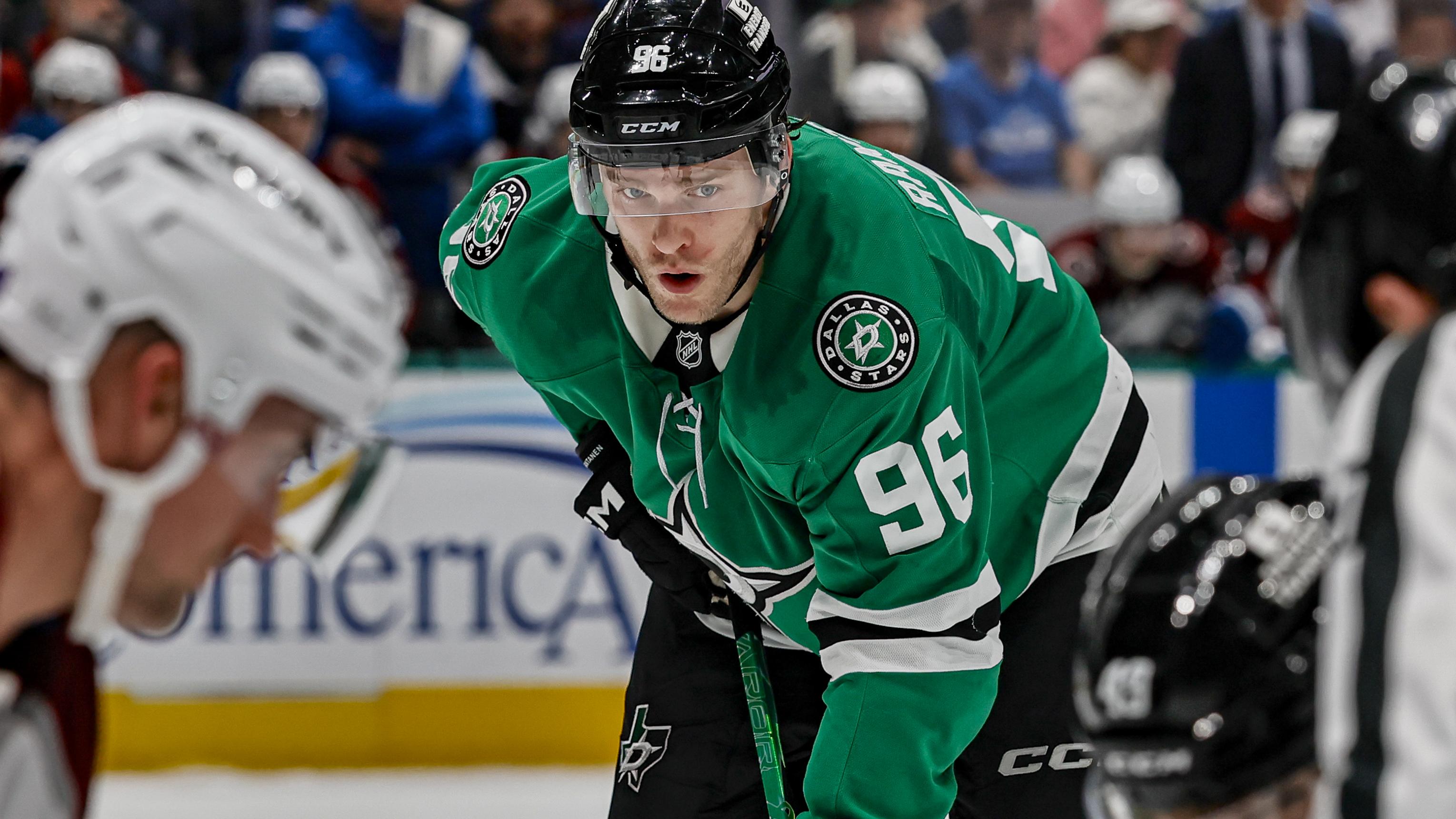 NHL: APR 04 Avalanche at Stars