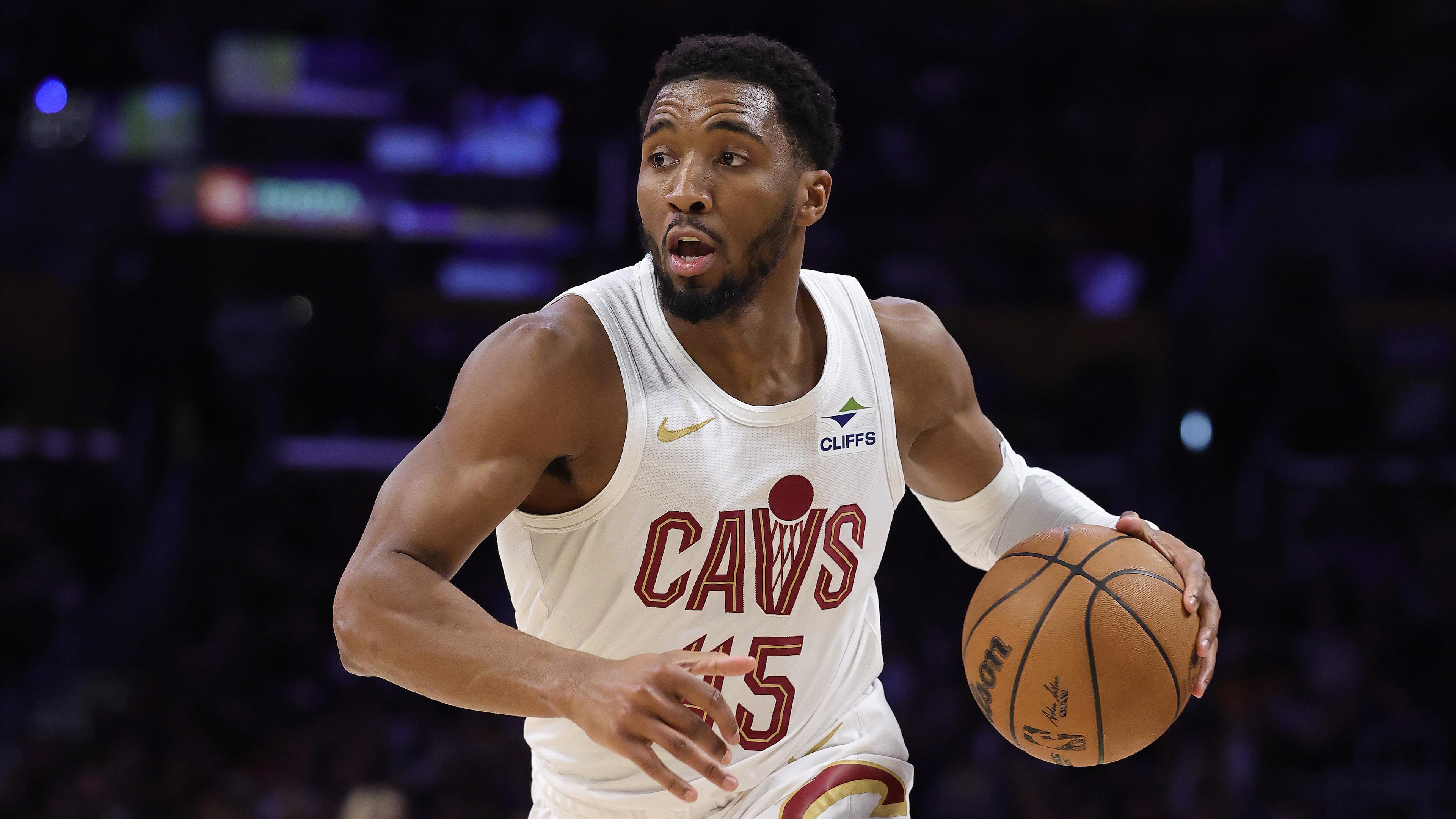 Cleveland Cavaliers v Los Angeles Lakers